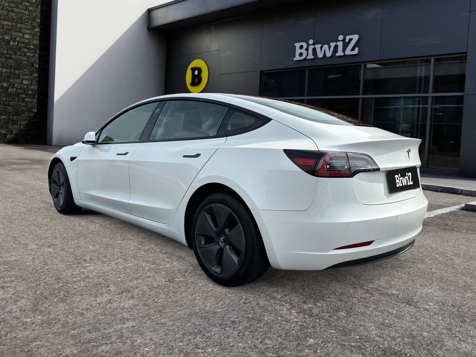 Tesla Model-3 2