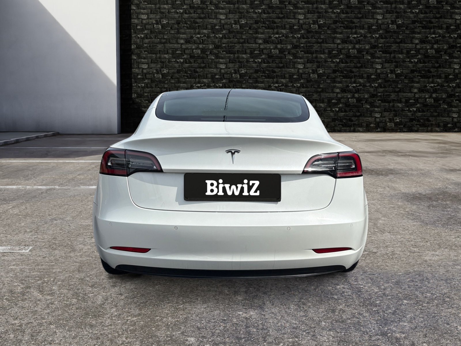 Tesla Model-3 3