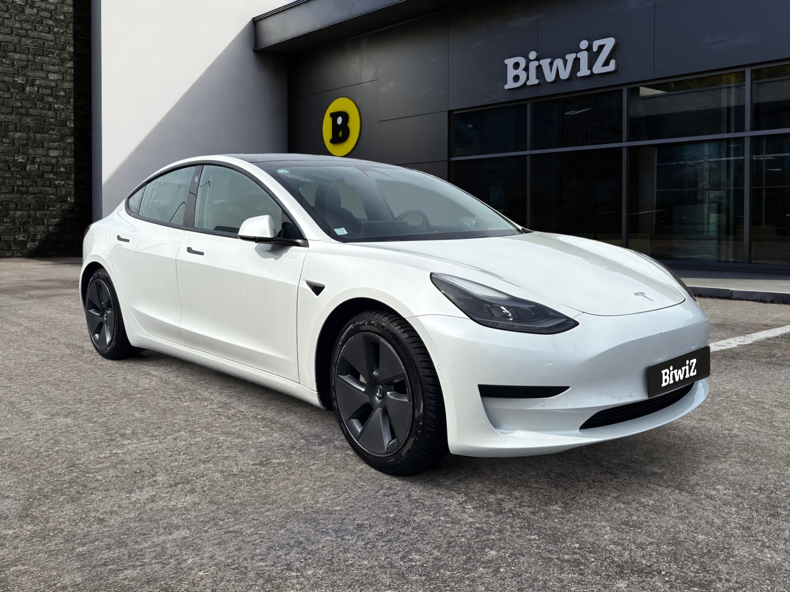 Tesla Model-3 6