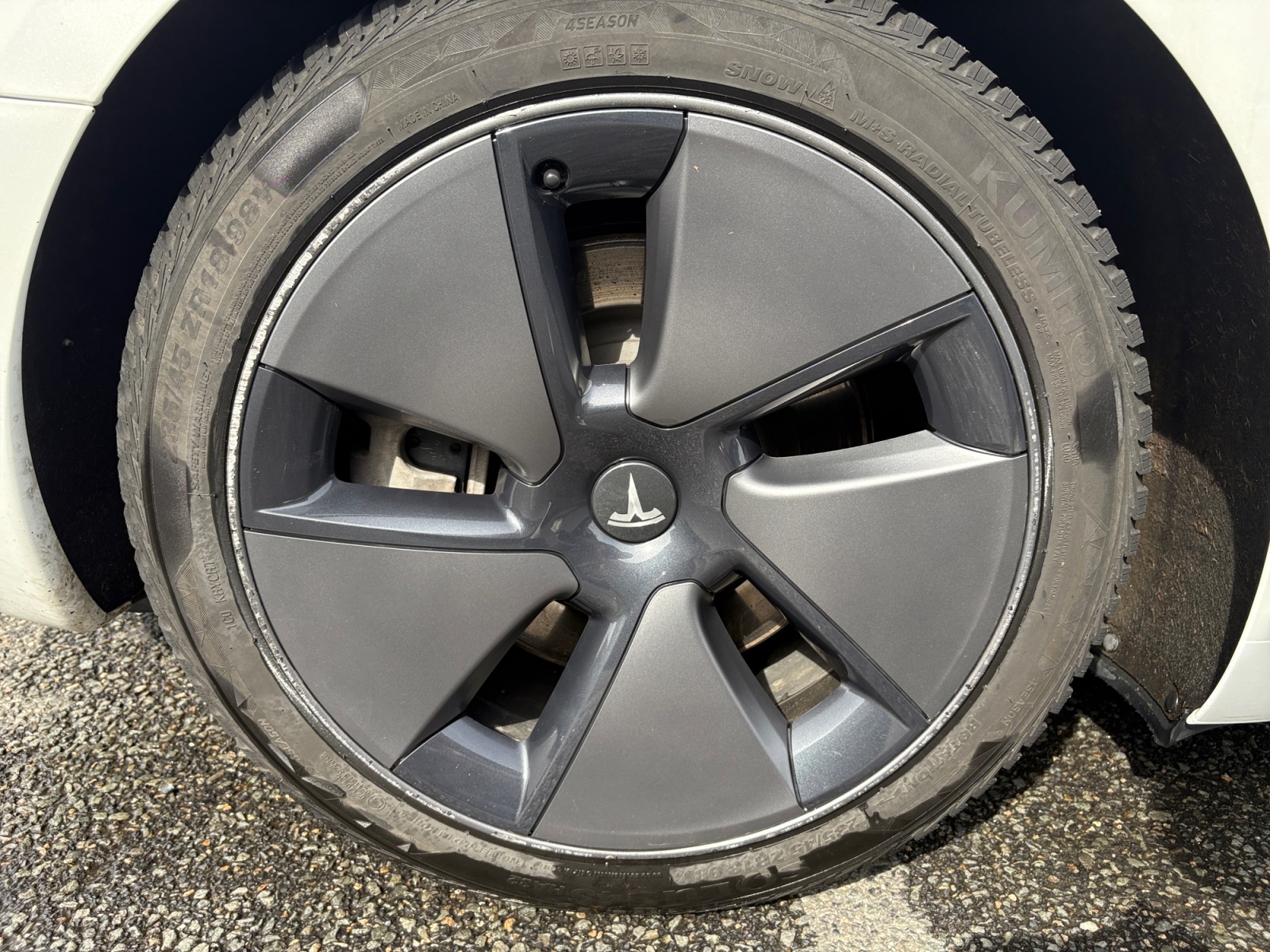 Tesla Model-3 23