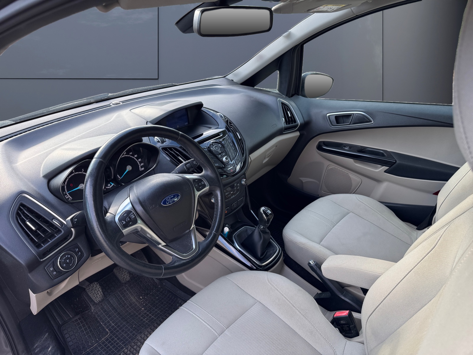 Ford B-Max 8