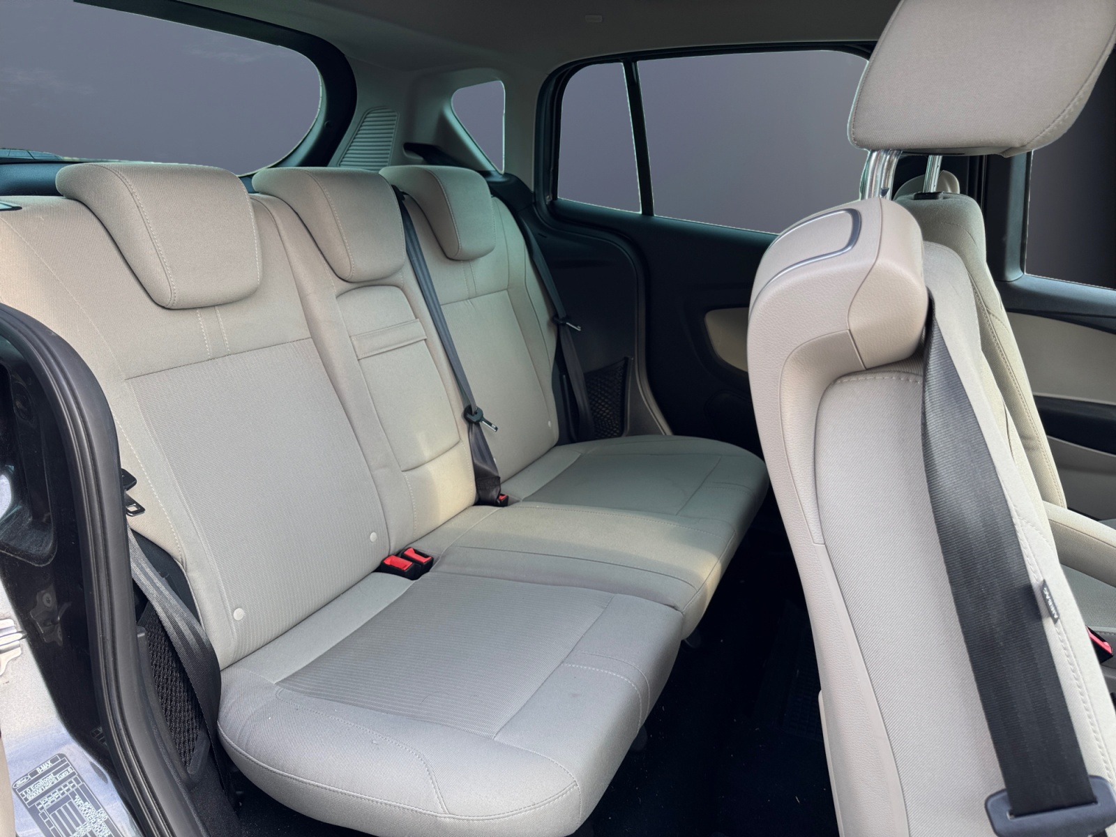 Ford B-Max 11