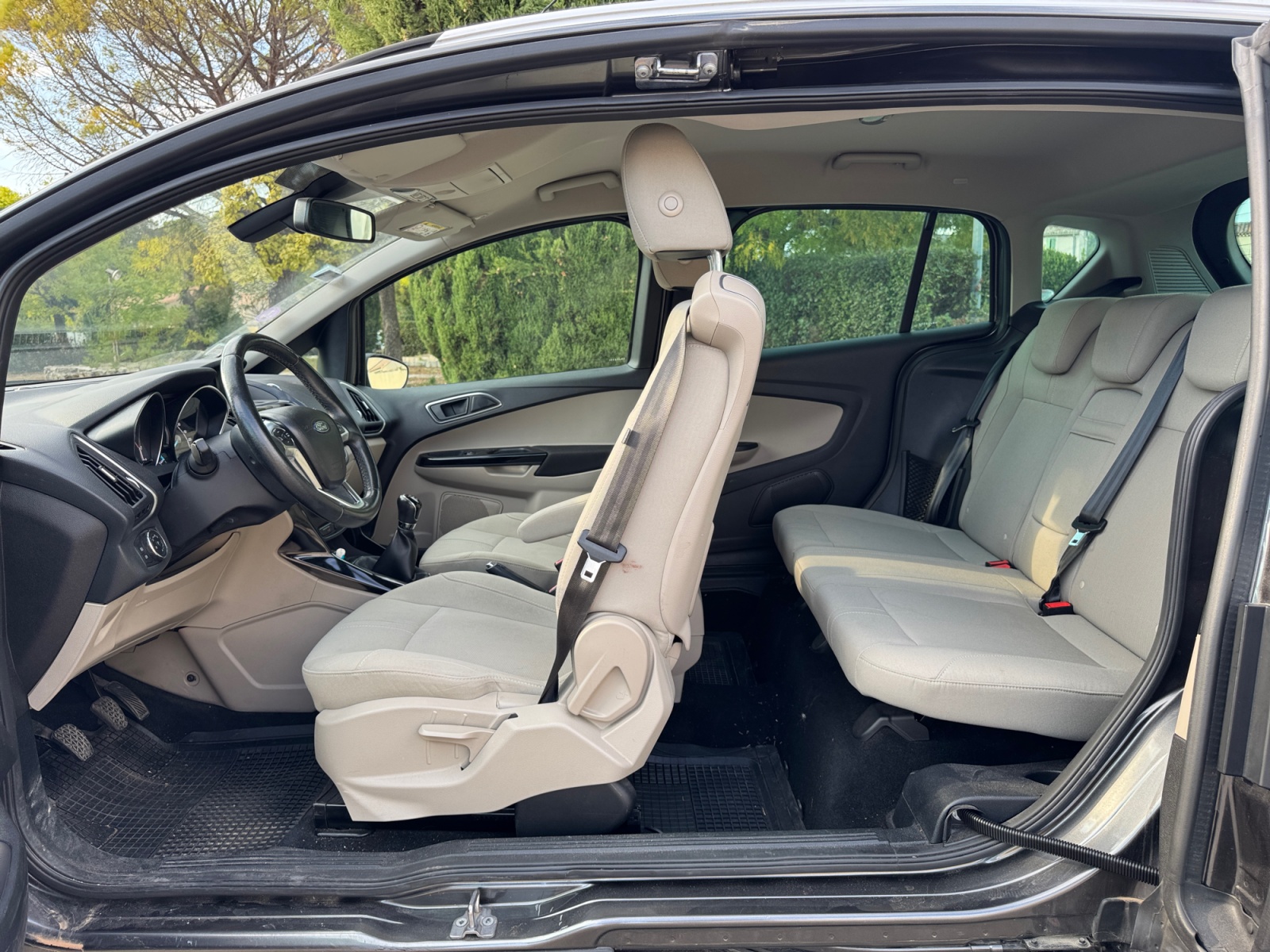 Ford B-Max 19