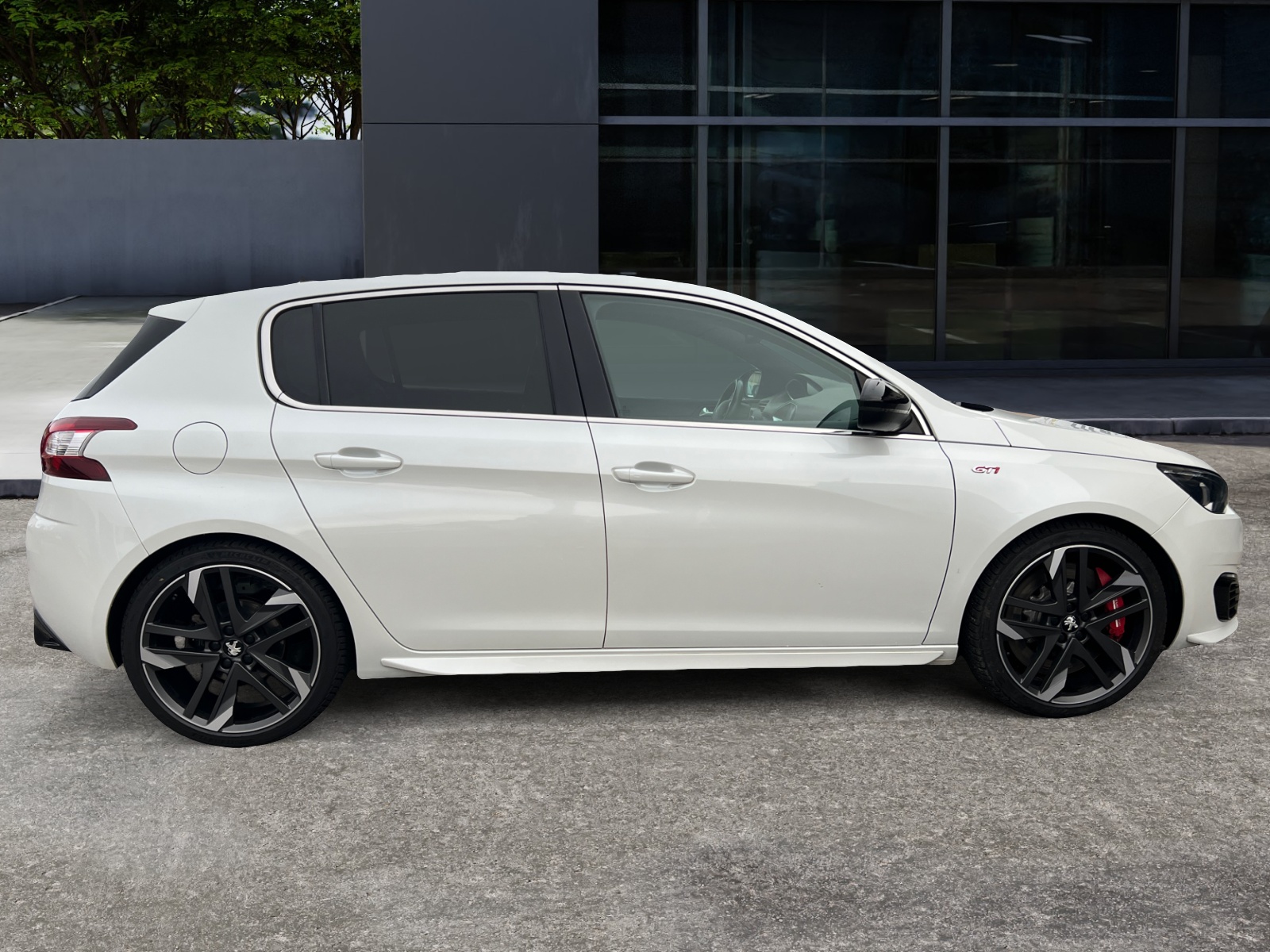 Peugeot 308 5