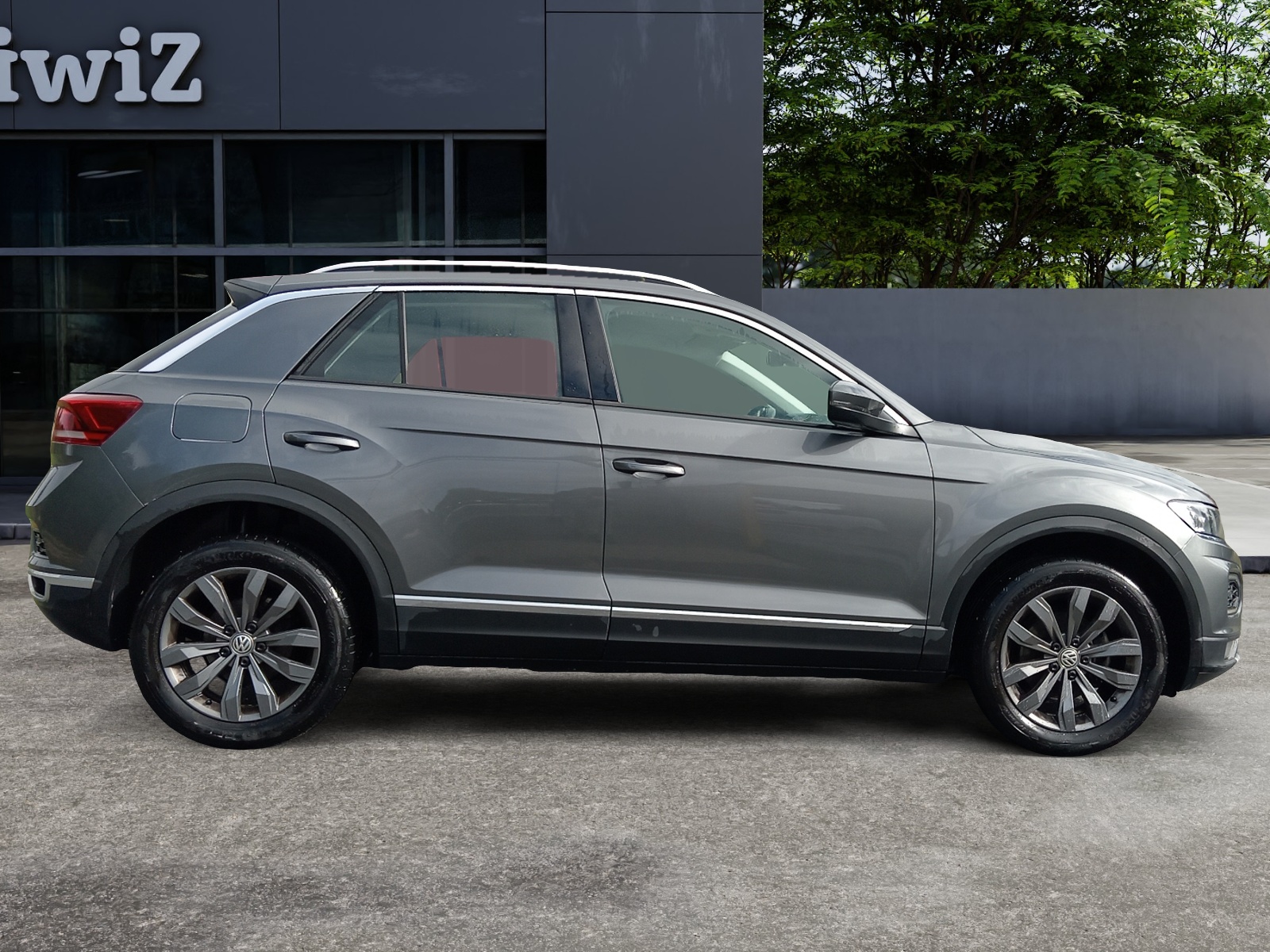 Volkswagen T-Roc 5