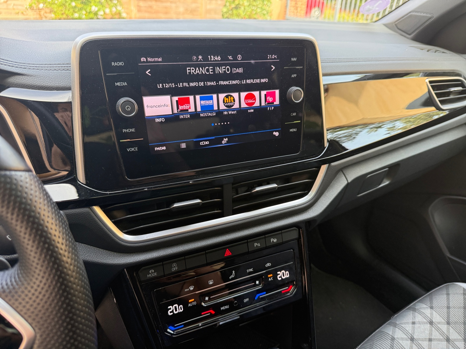 Volkswagen T-Roc 18