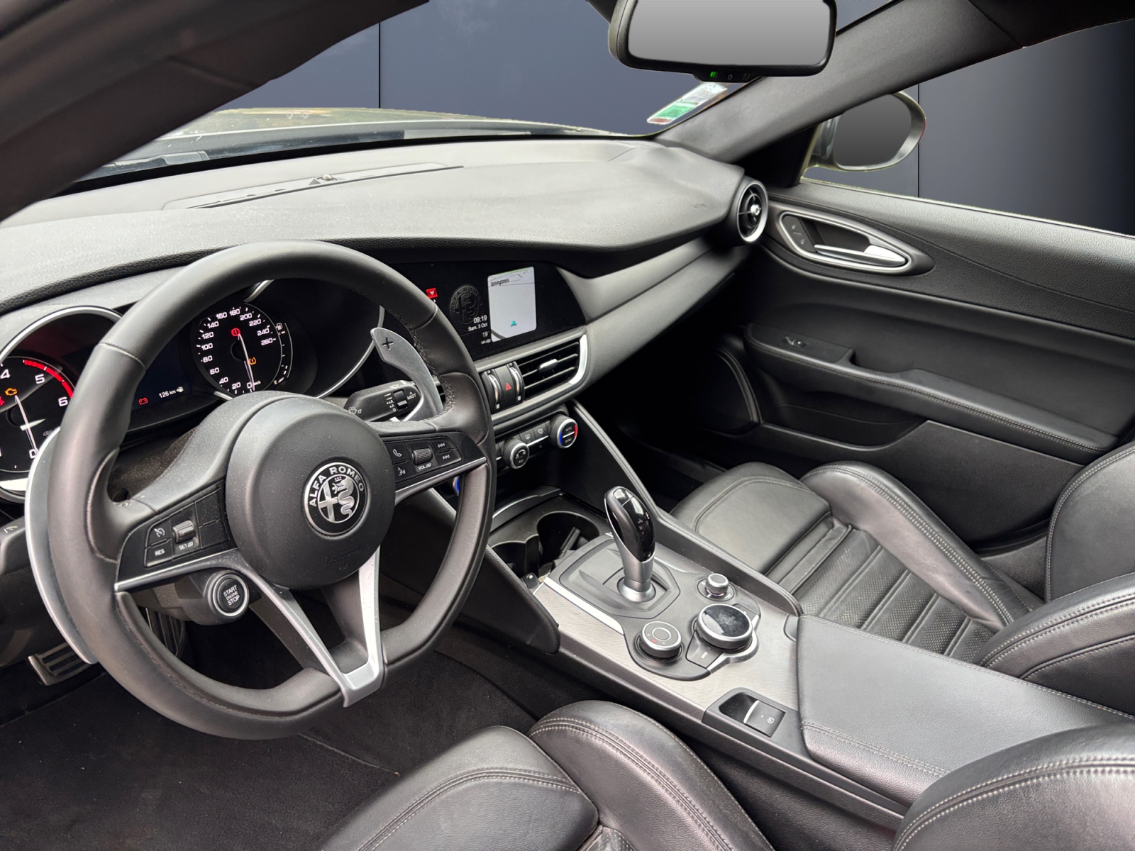 Alfa Romeo Giulia 8