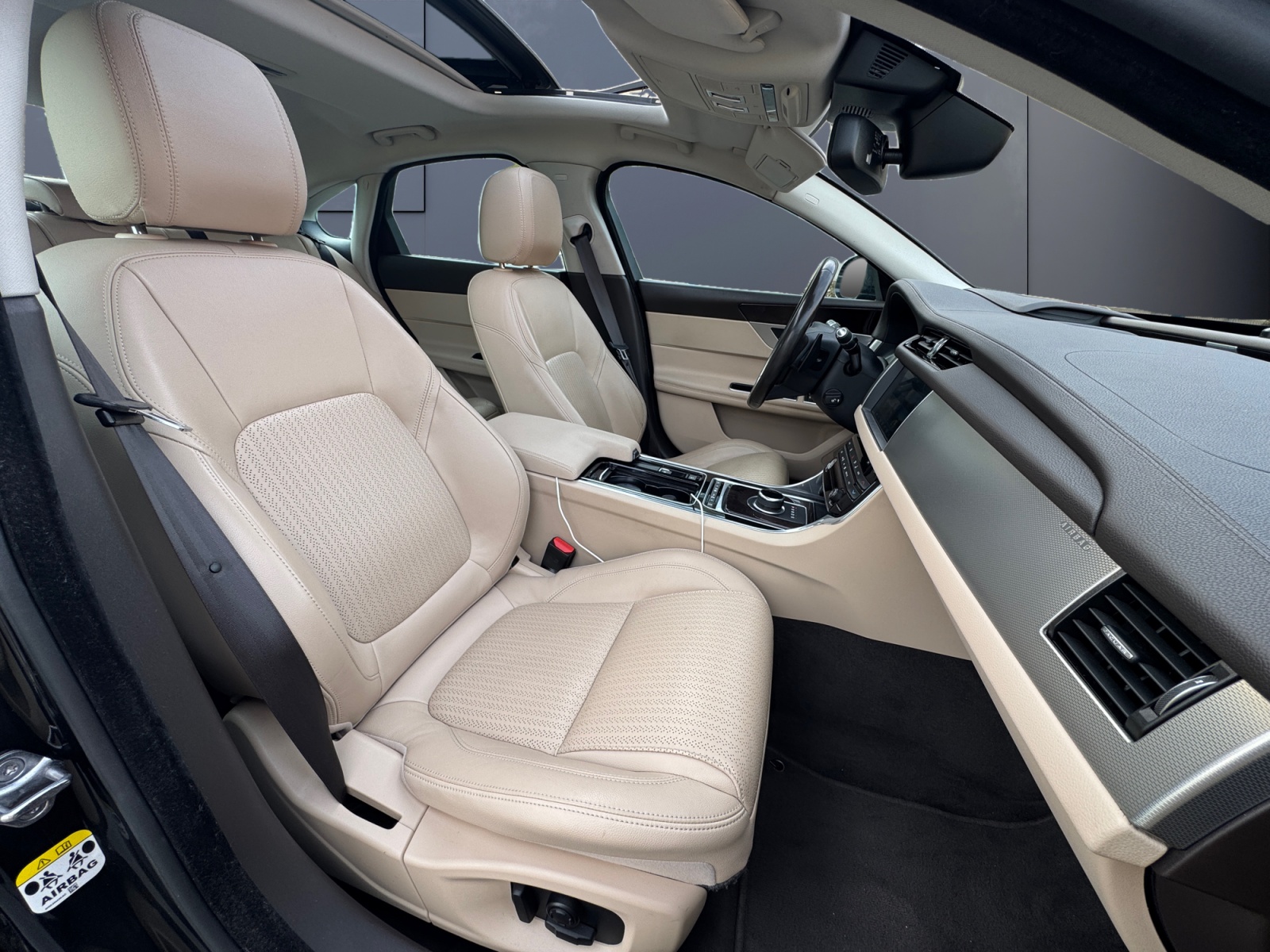 Jaguar Xf 13