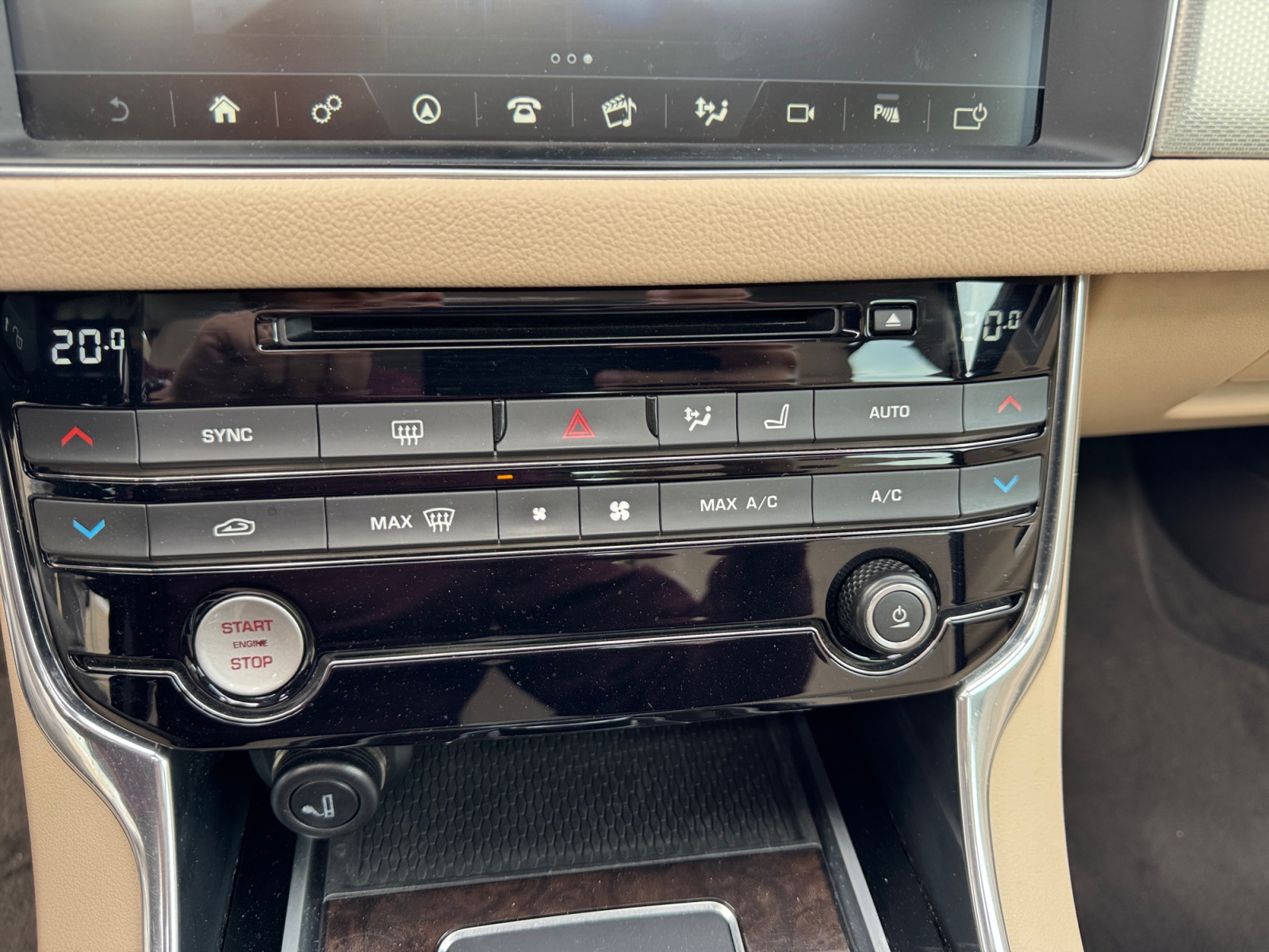 Jaguar Xf 32