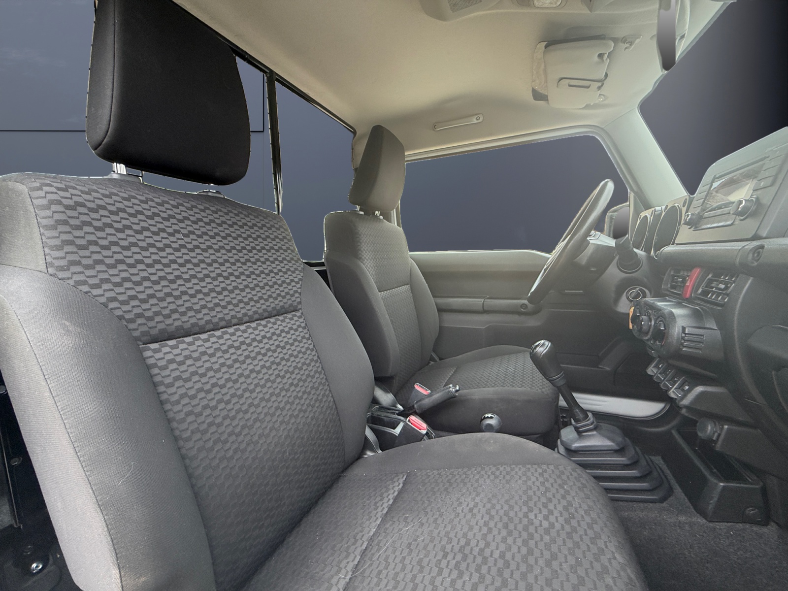 Suzuki Jimny 13