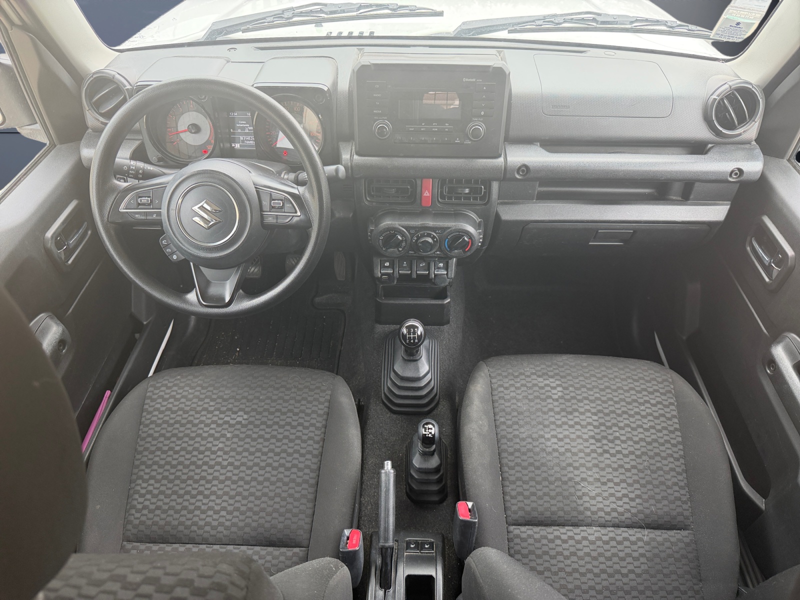 Suzuki Jimny 14