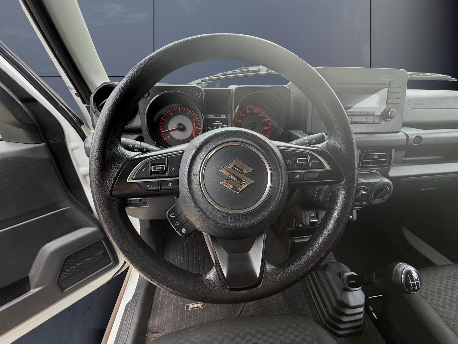 Suzuki Jimny 15