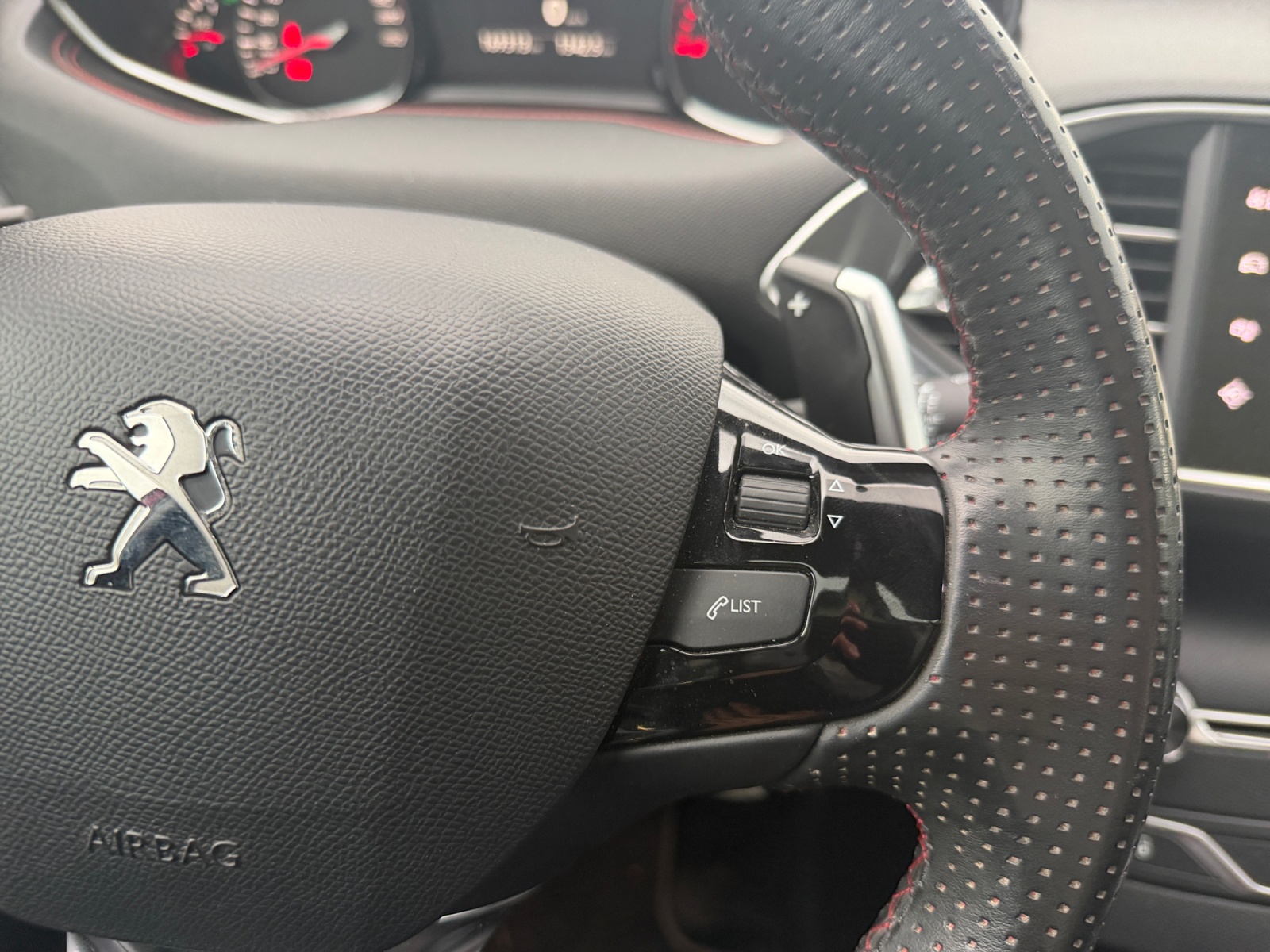 Peugeot 308 19