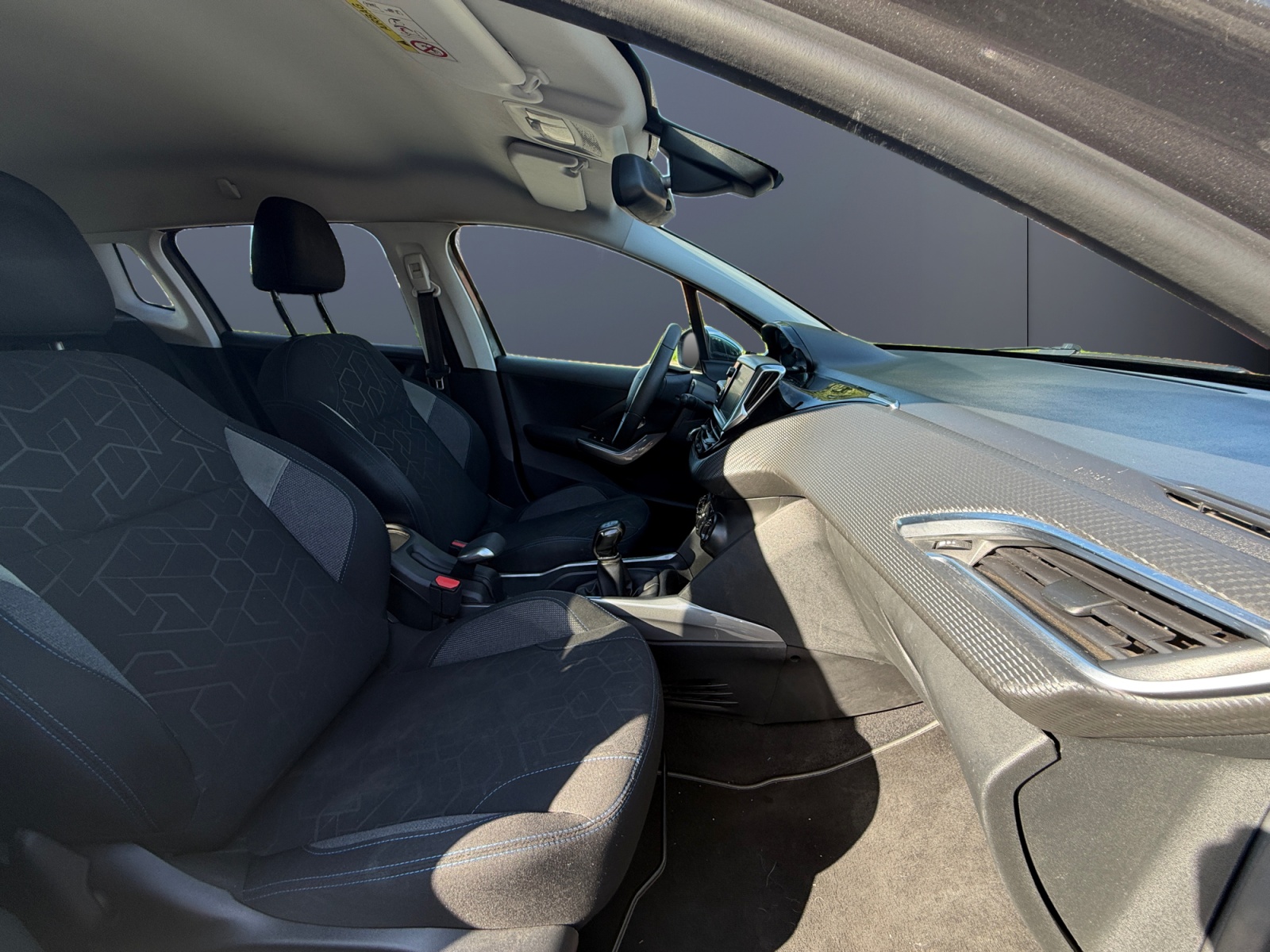 Peugeot 2008 13