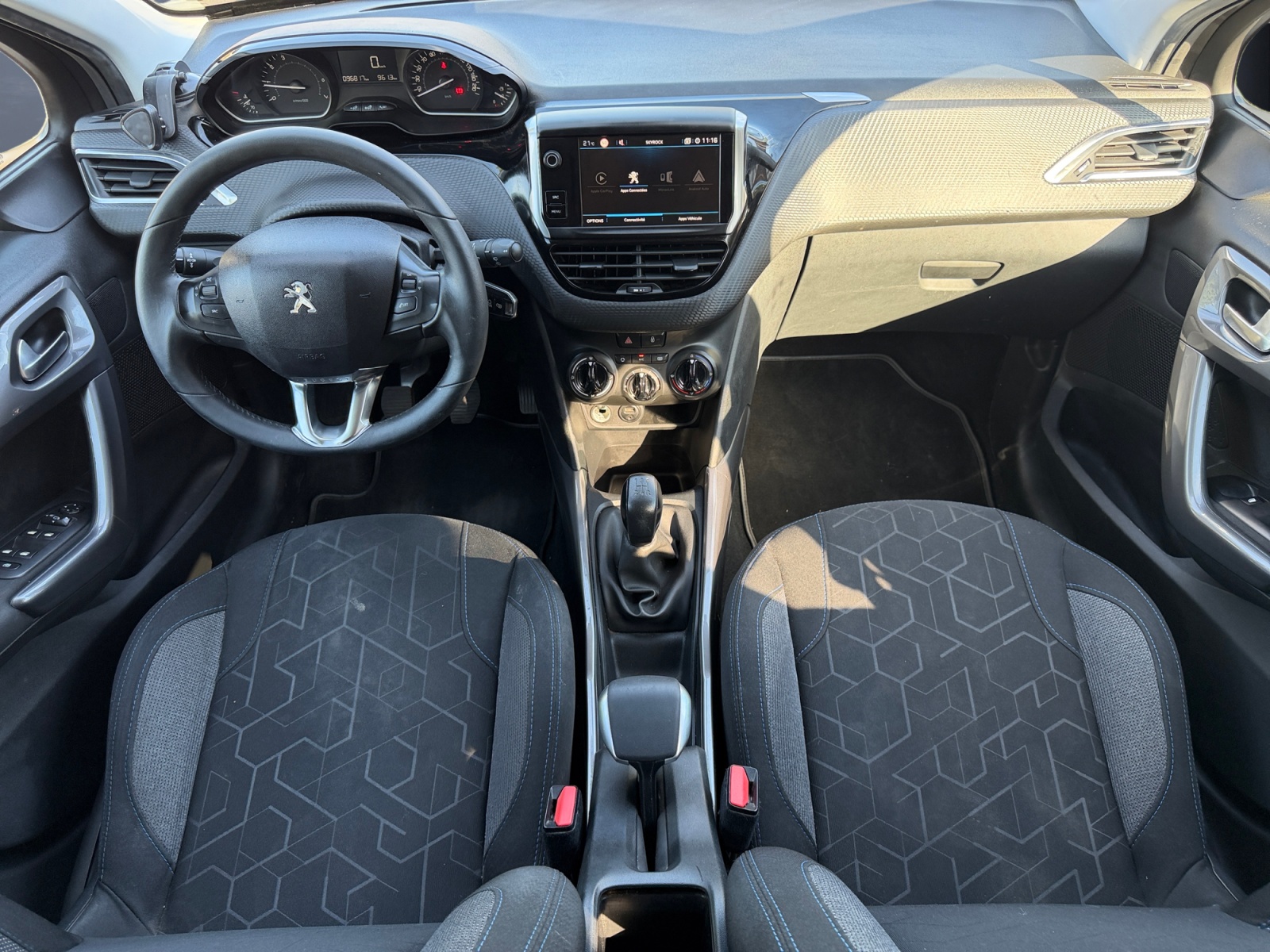 Peugeot 2008 14