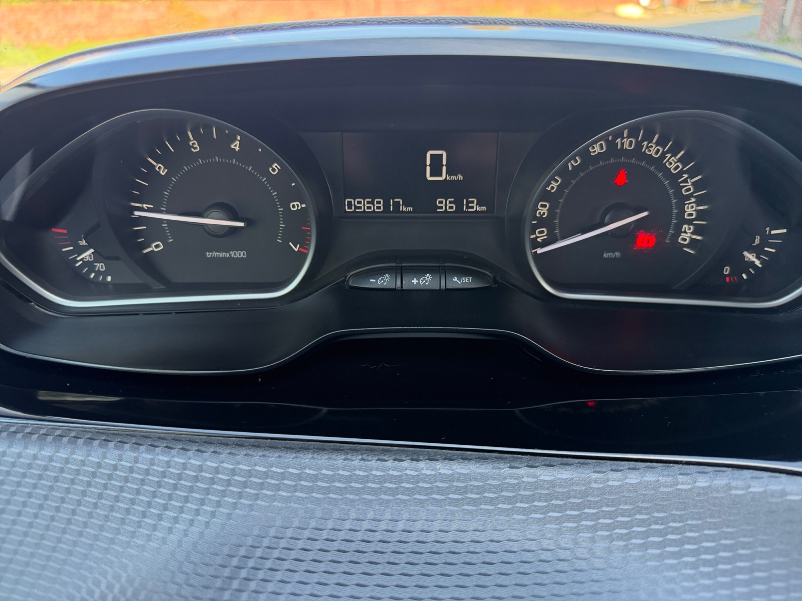 Peugeot 2008 16