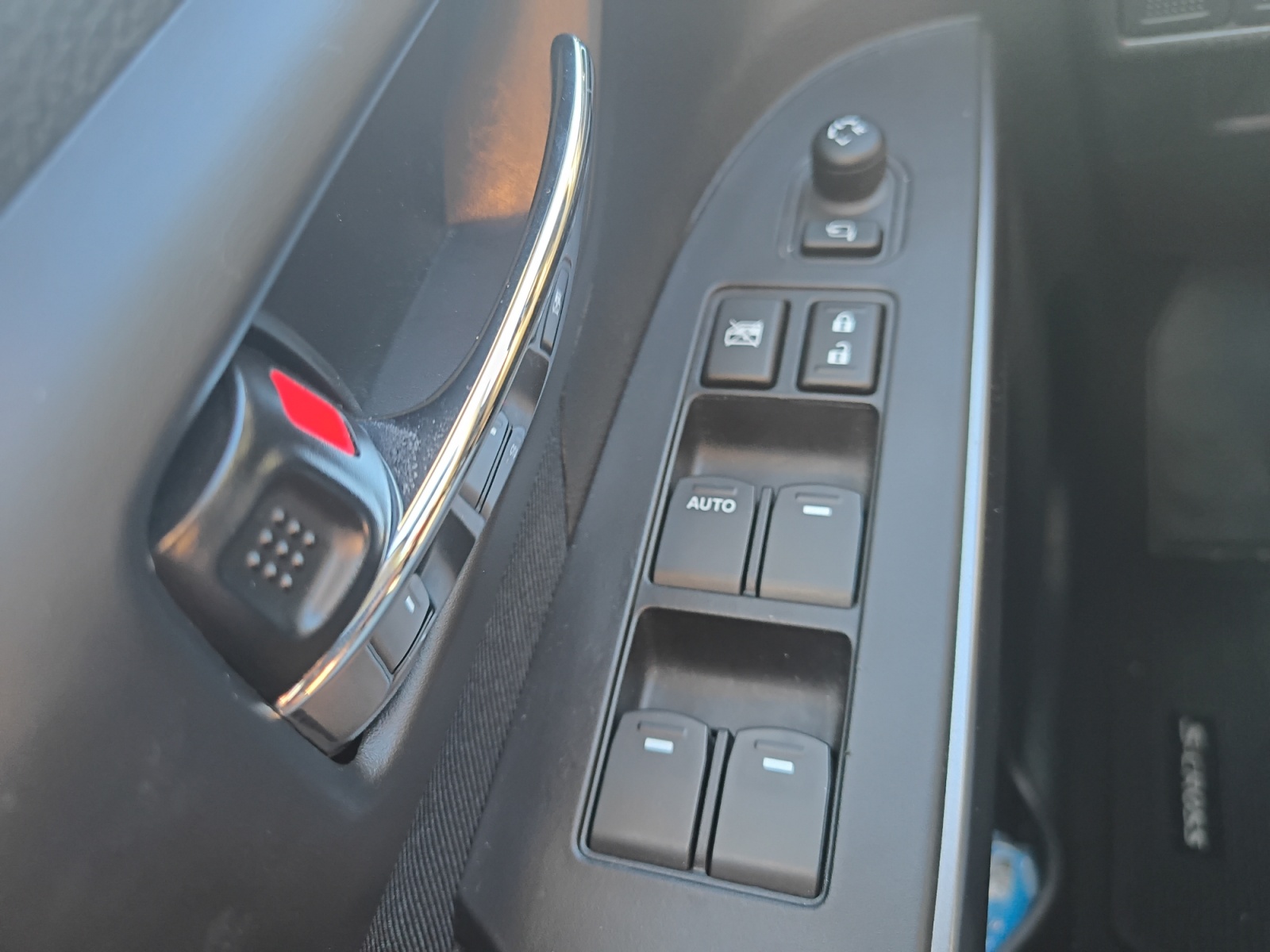 Suzuki S-Cross 16