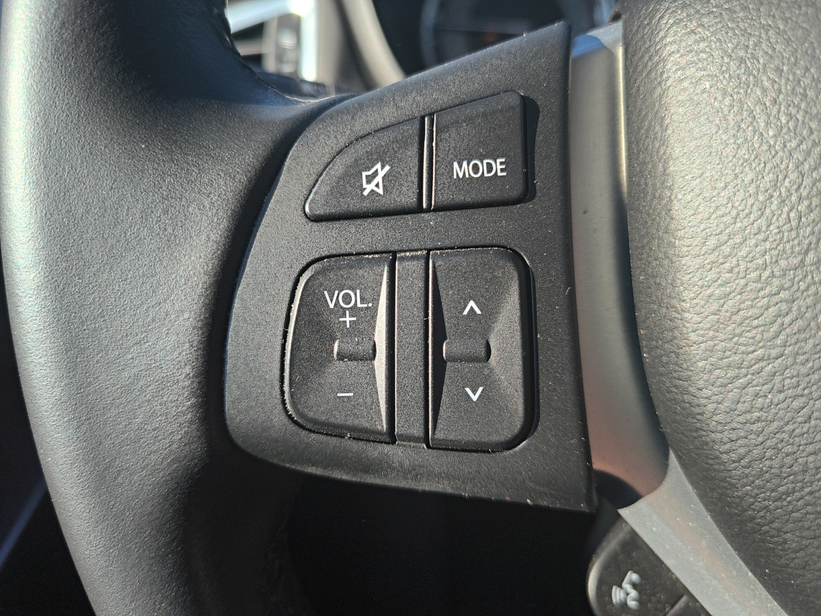 Suzuki S-Cross 17