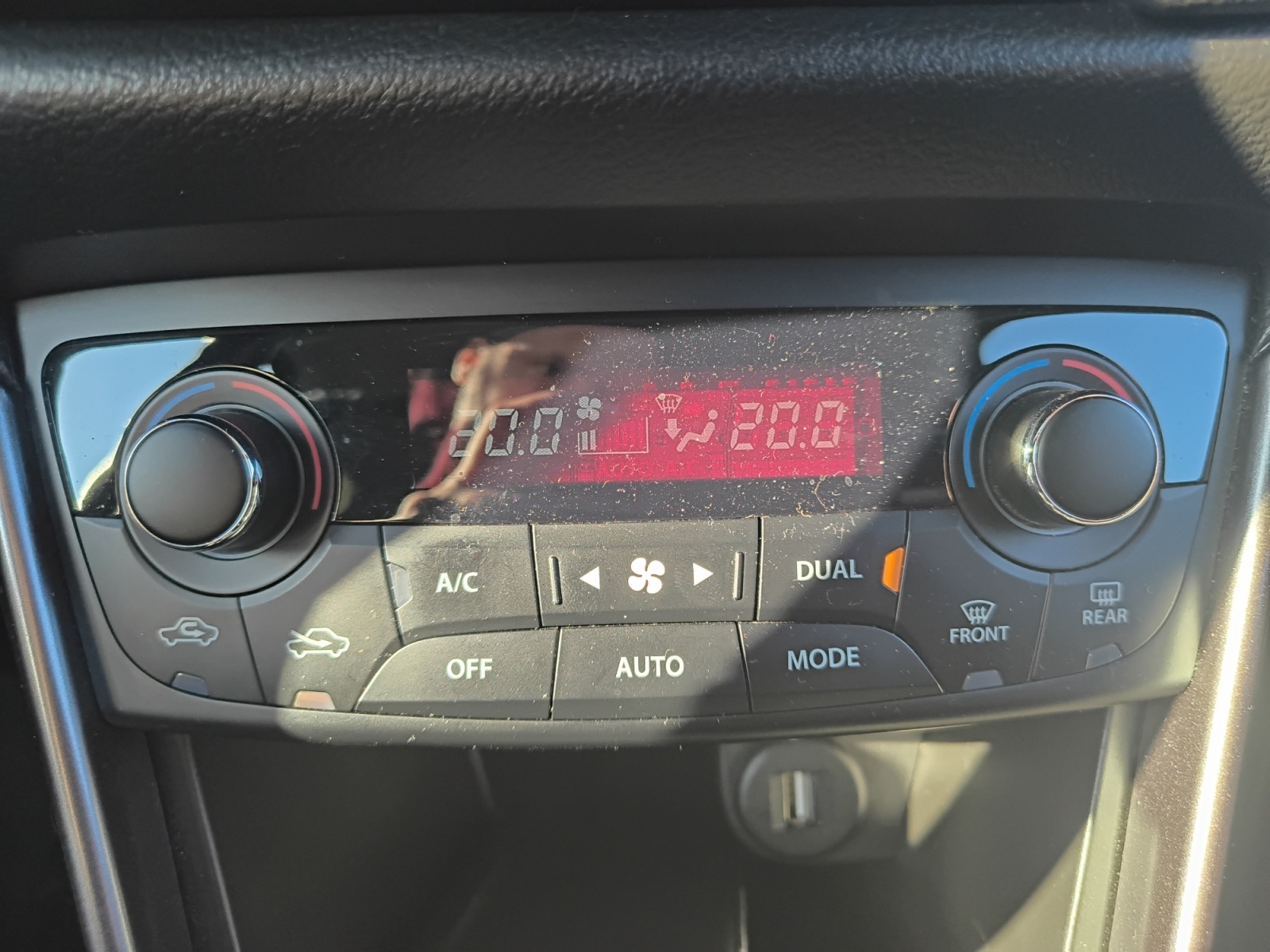 Suzuki S-Cross 21