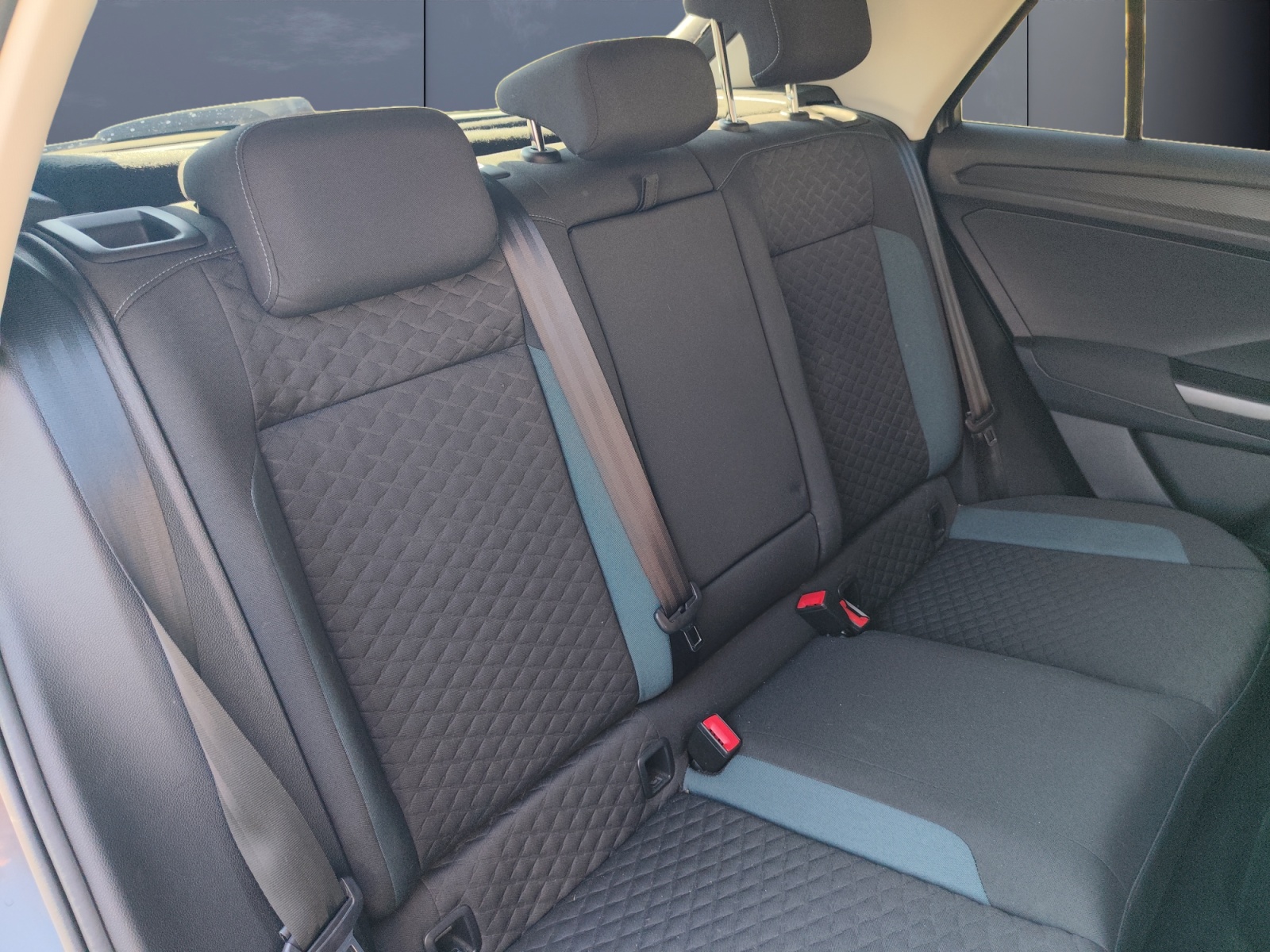 Volkswagen T-Roc 11
