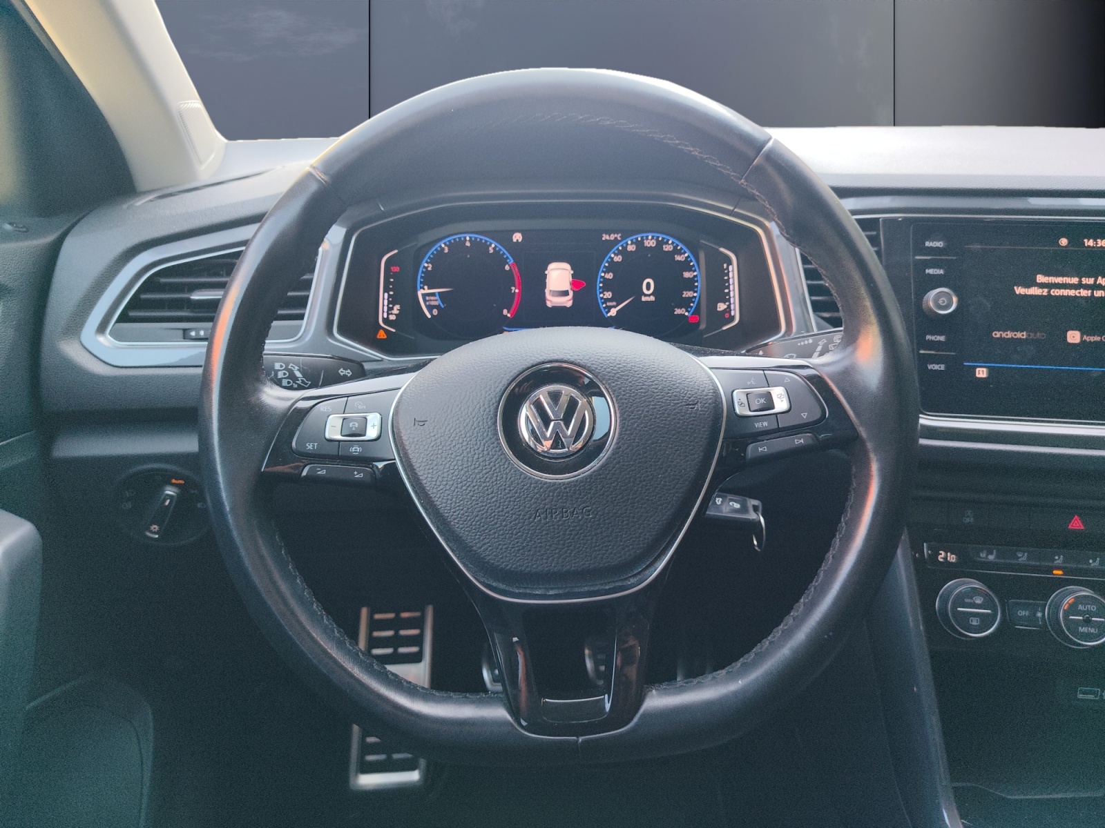 Volkswagen T-Roc 15