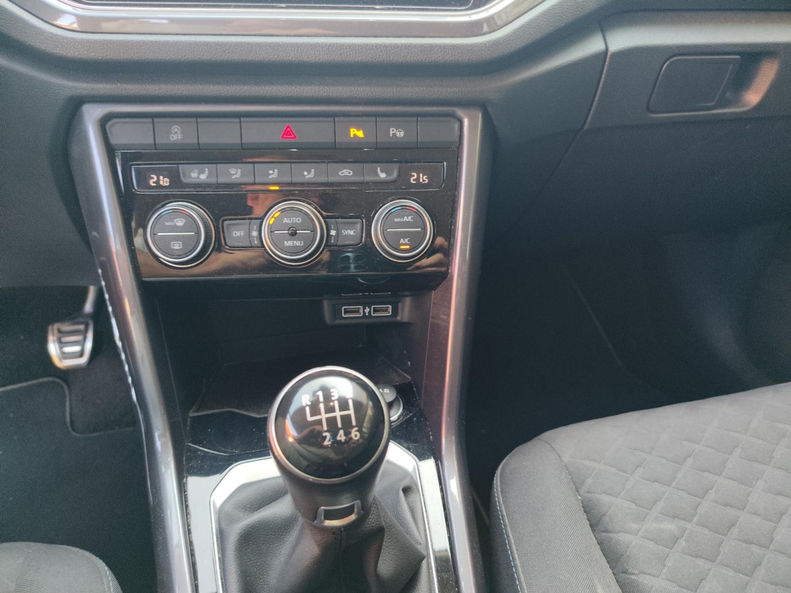 Volkswagen T-Roc 21