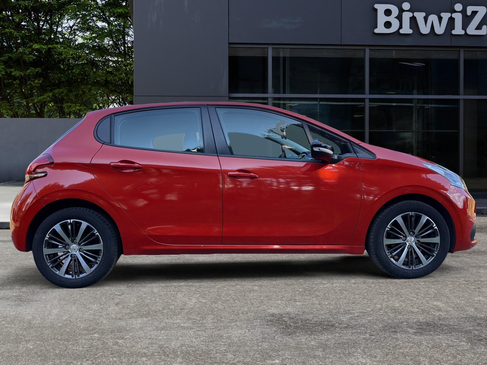 Peugeot 208 5