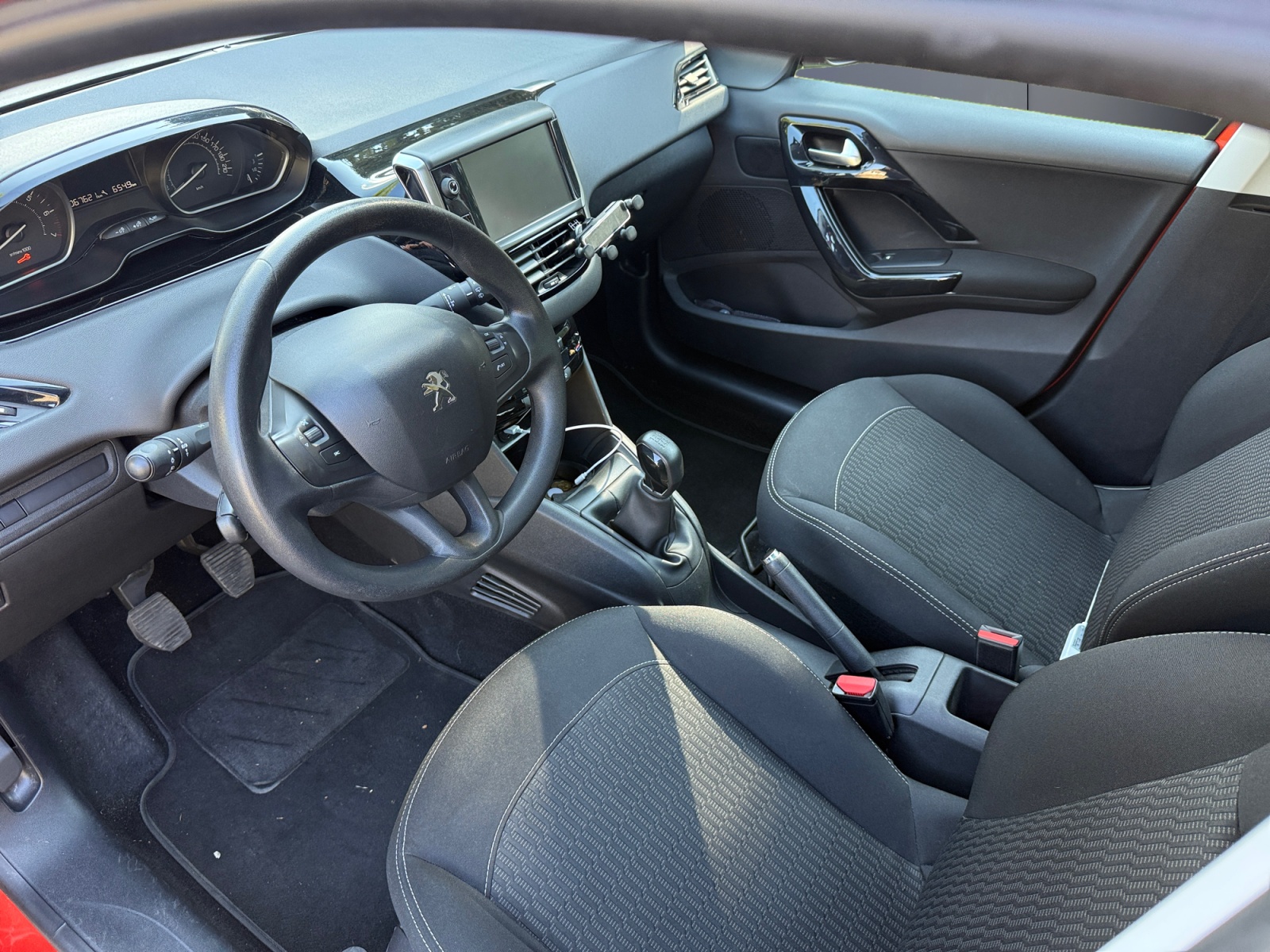 Peugeot 208 8
