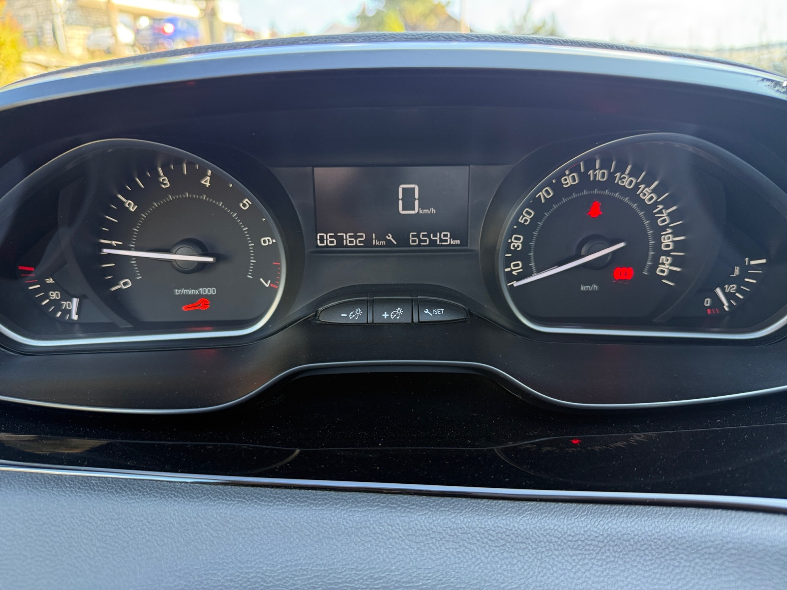 Peugeot 208 16