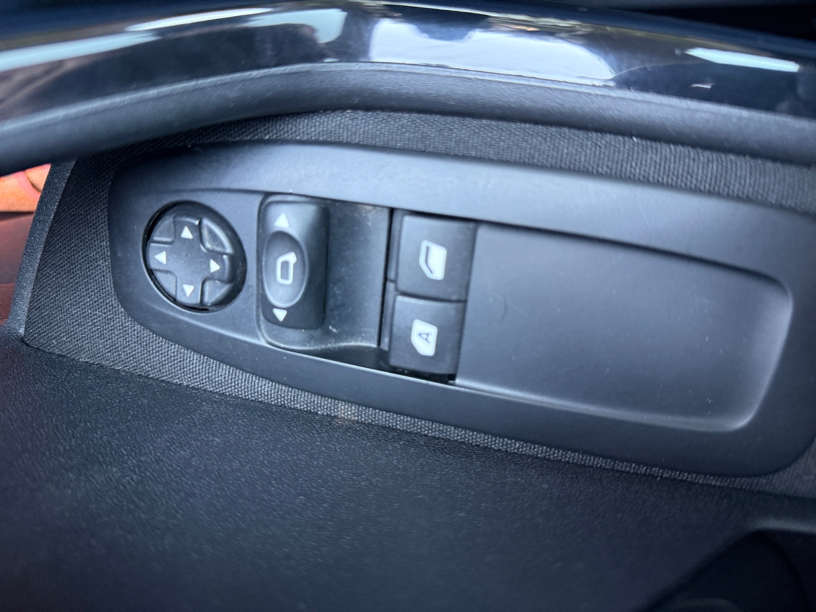 Peugeot 208 17