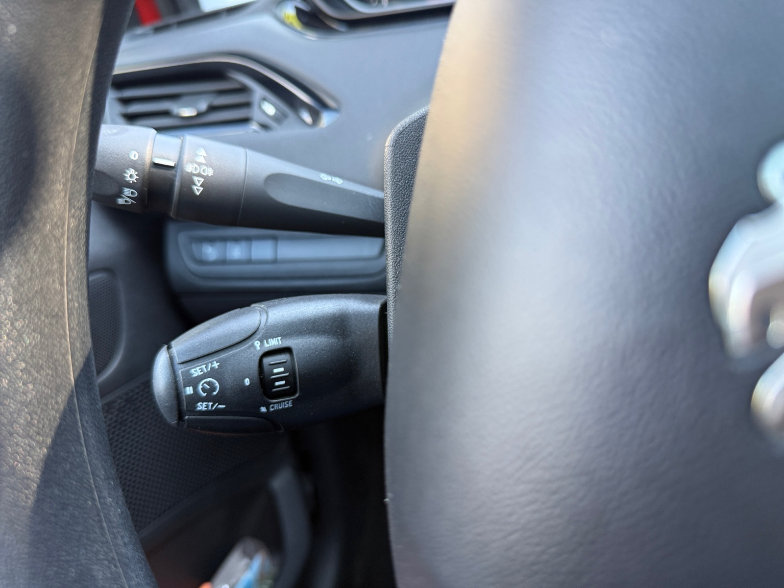 Peugeot 208 20