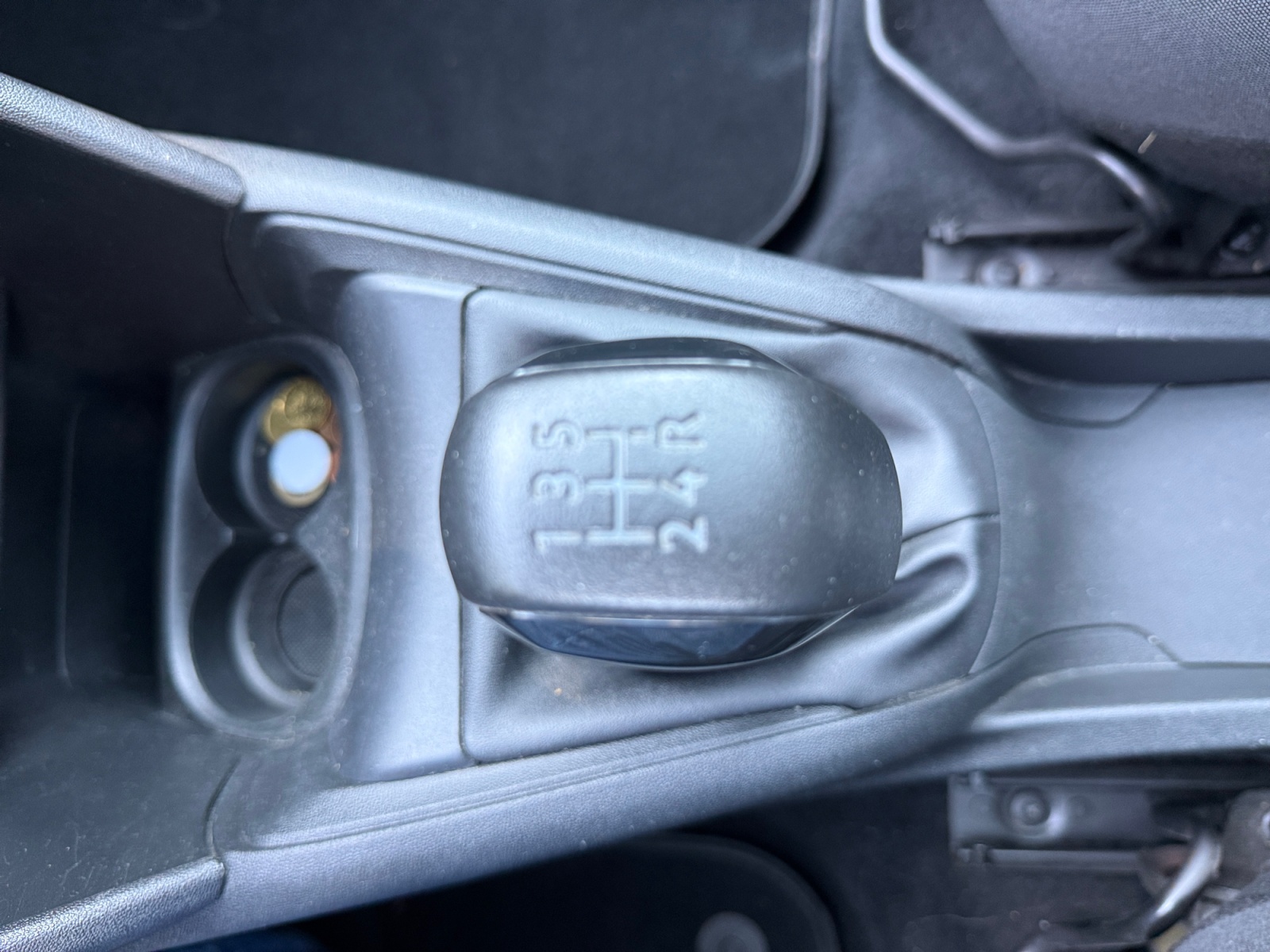Peugeot 208 28