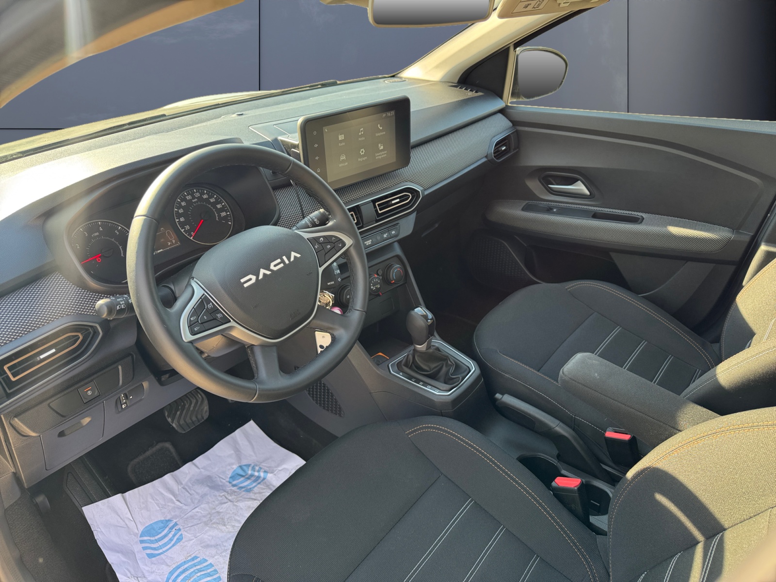 Dacia Sandero 8
