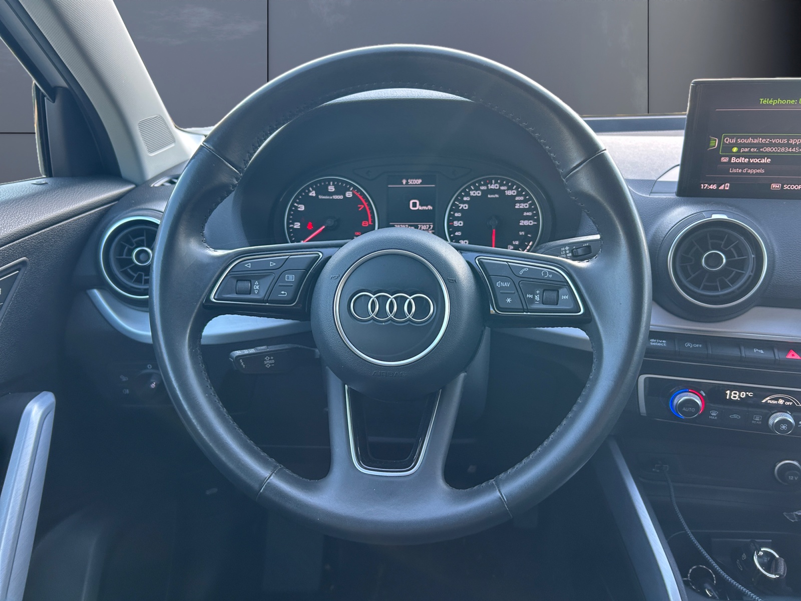 Audi Q2 15