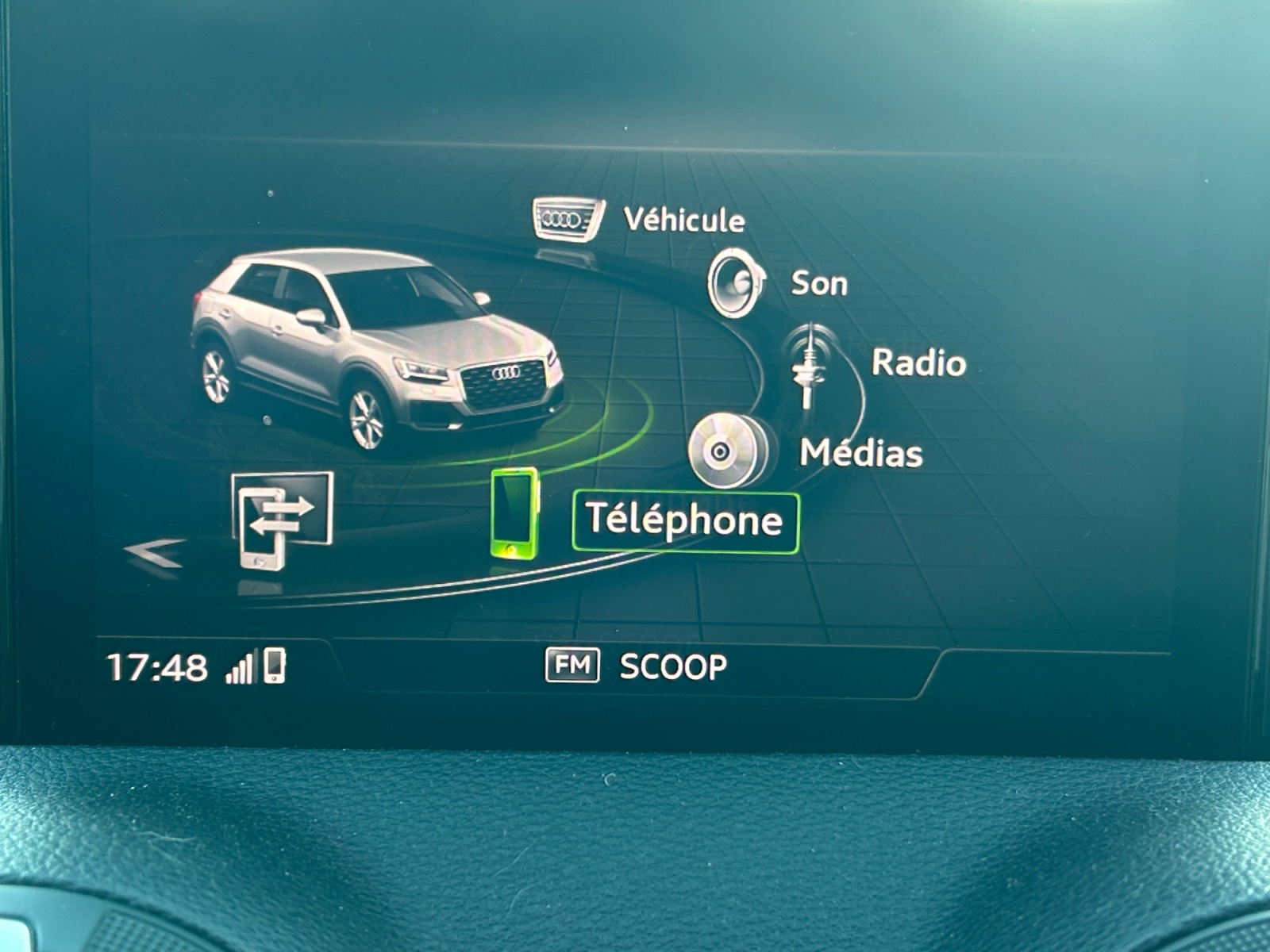 Audi Q2 24