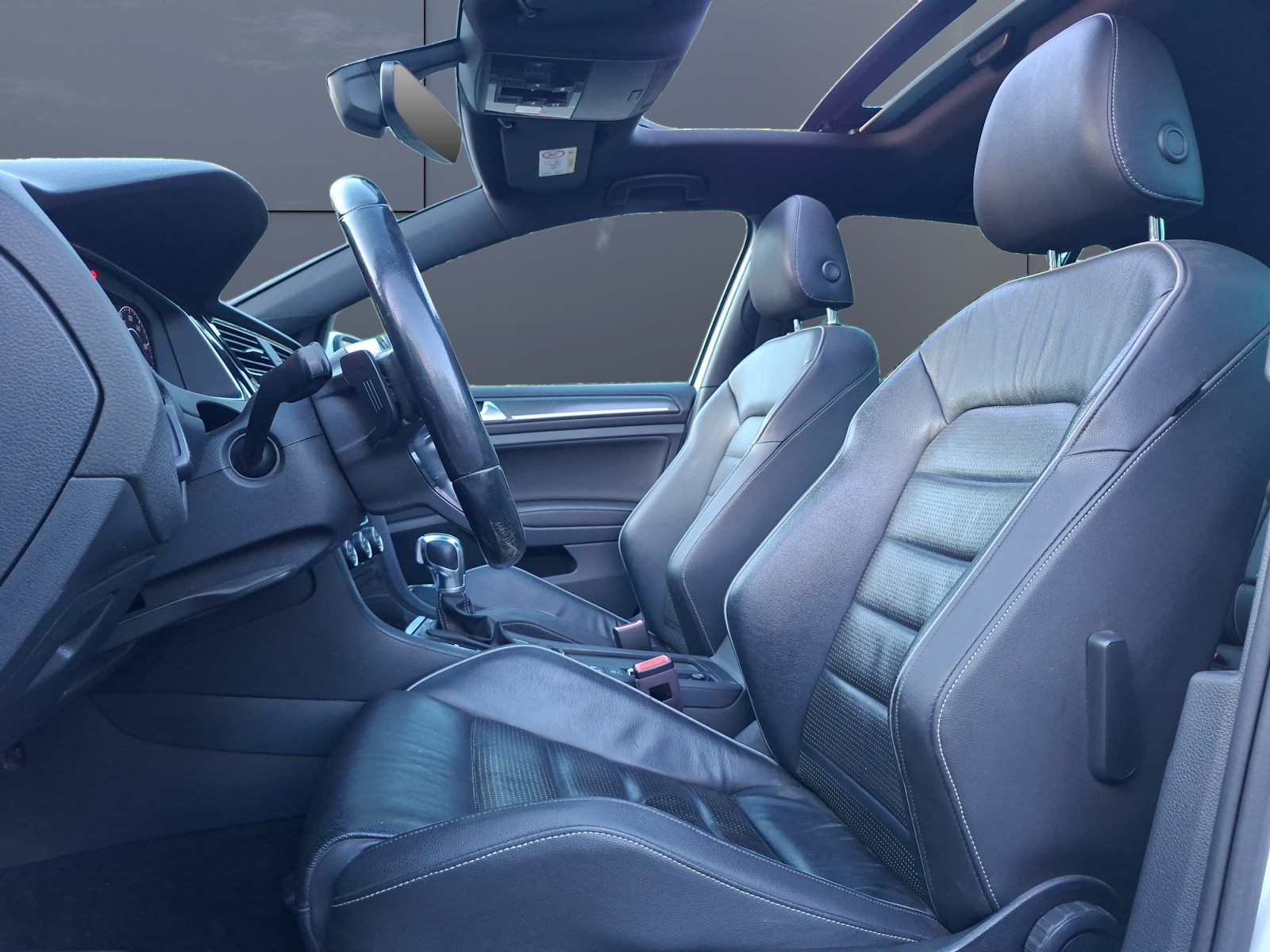 Volkswagen Golf 9