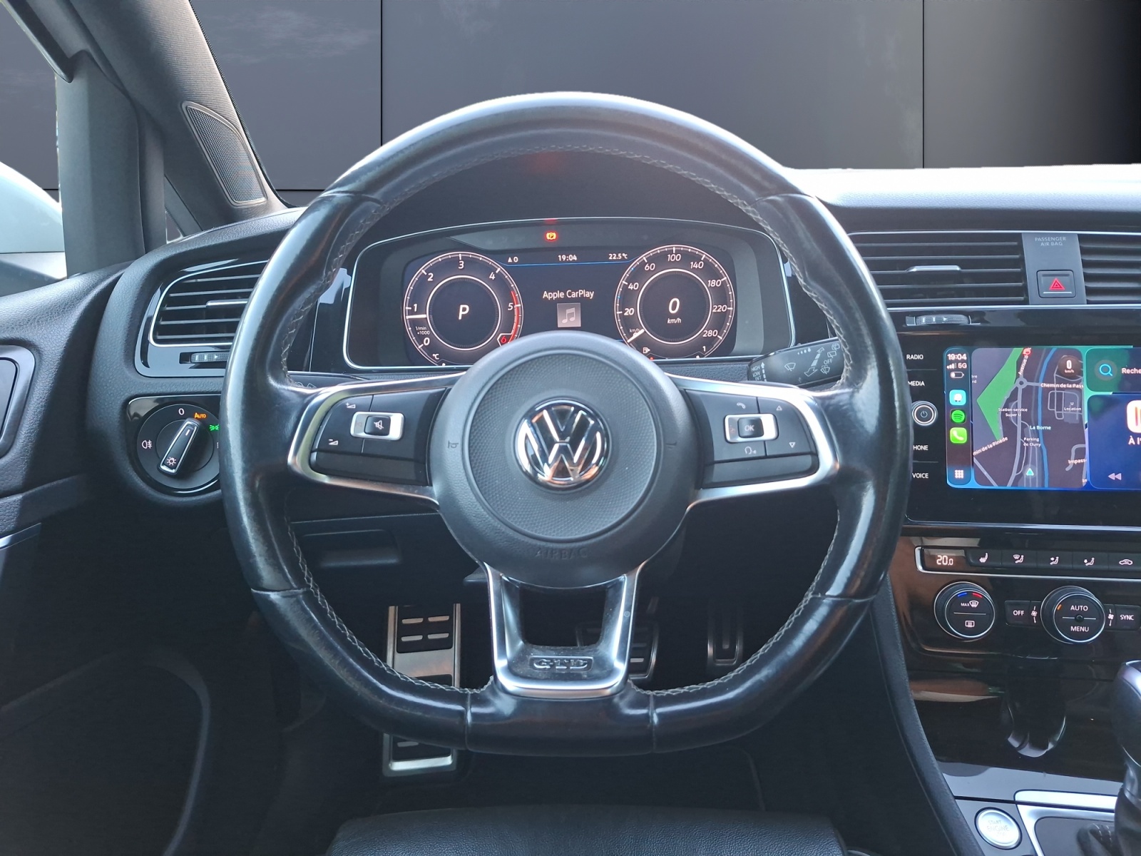 Volkswagen Golf 15