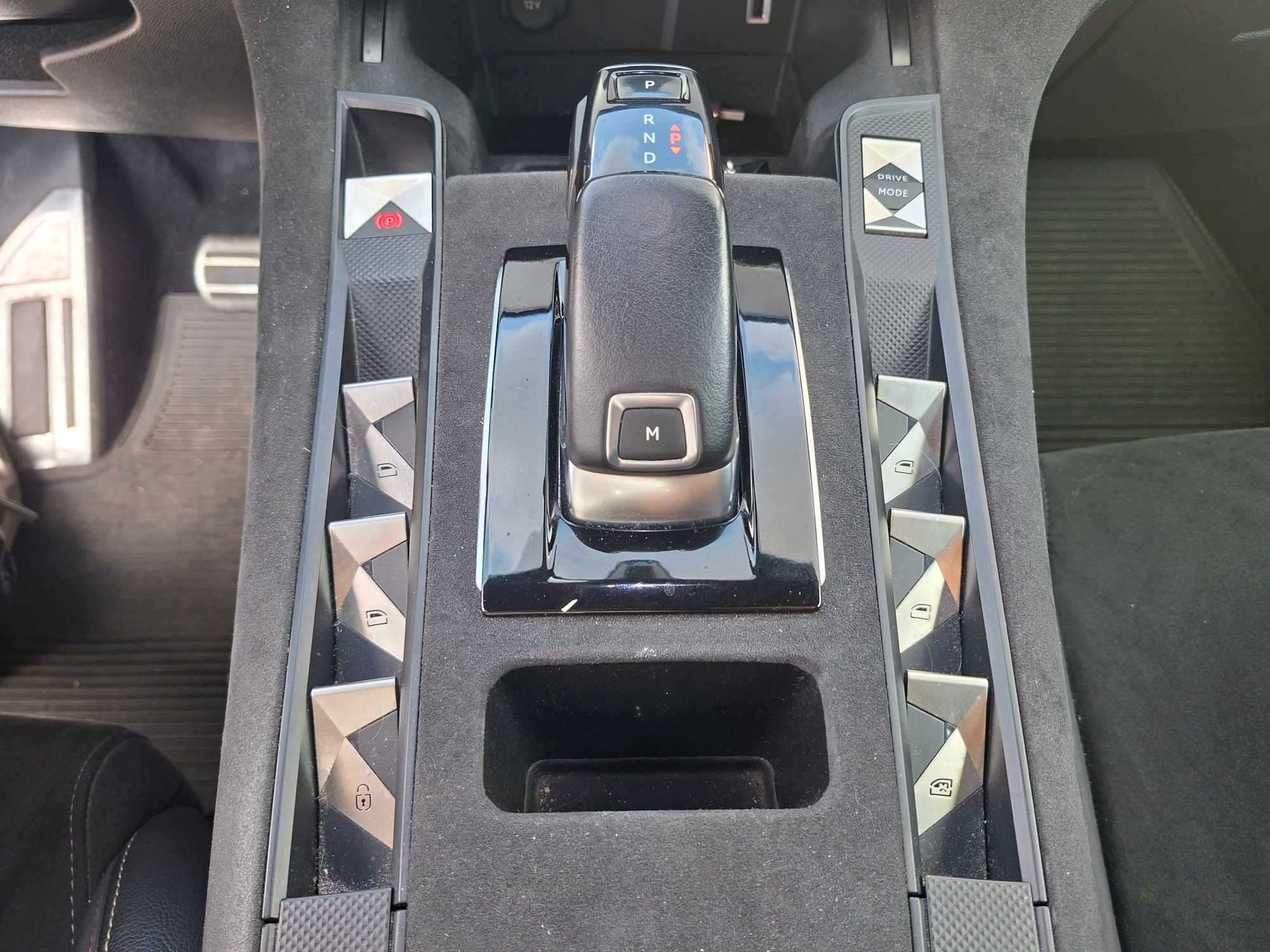 Ds Automobiles Ds 7 39