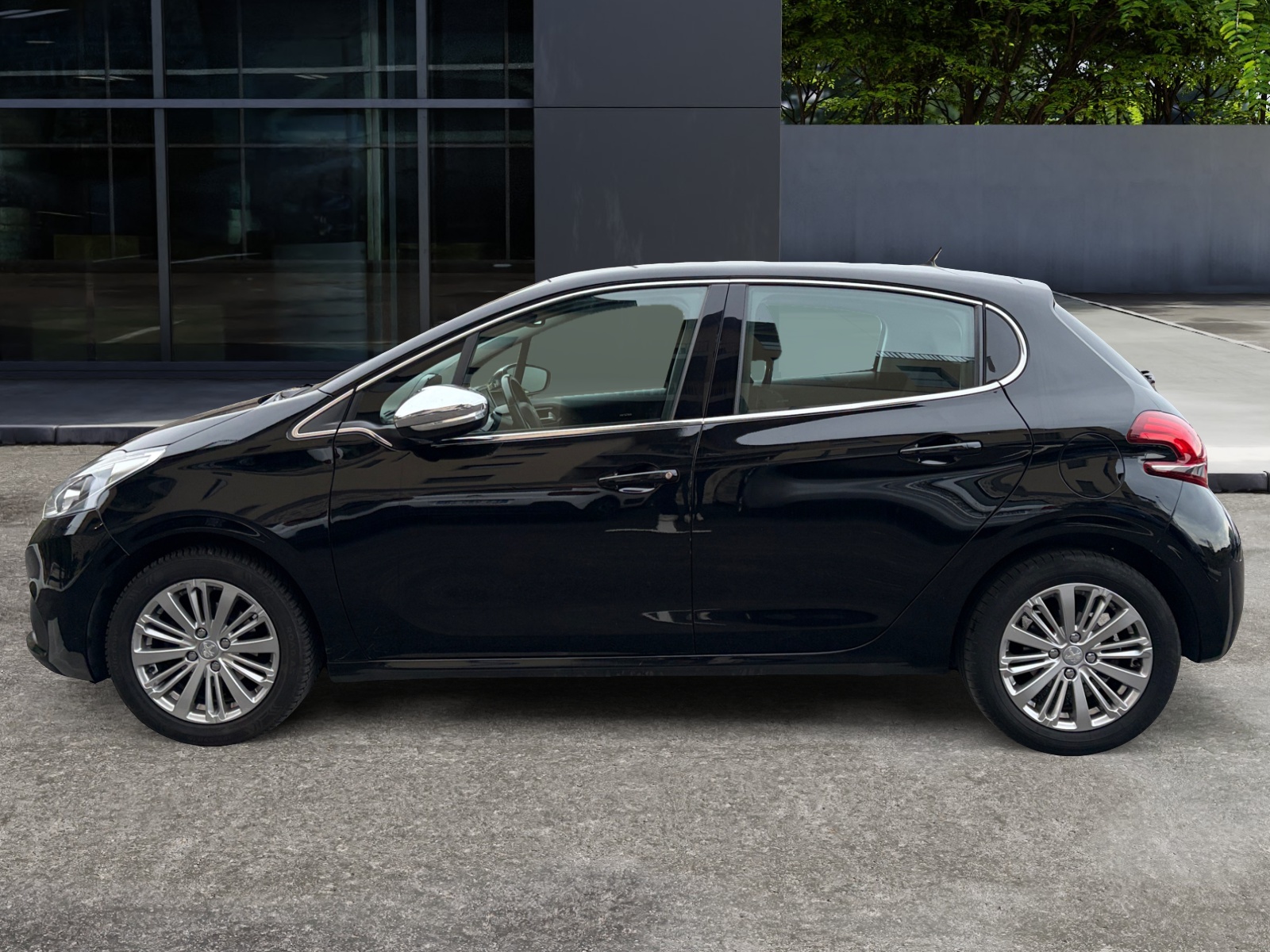 Peugeot 208 1