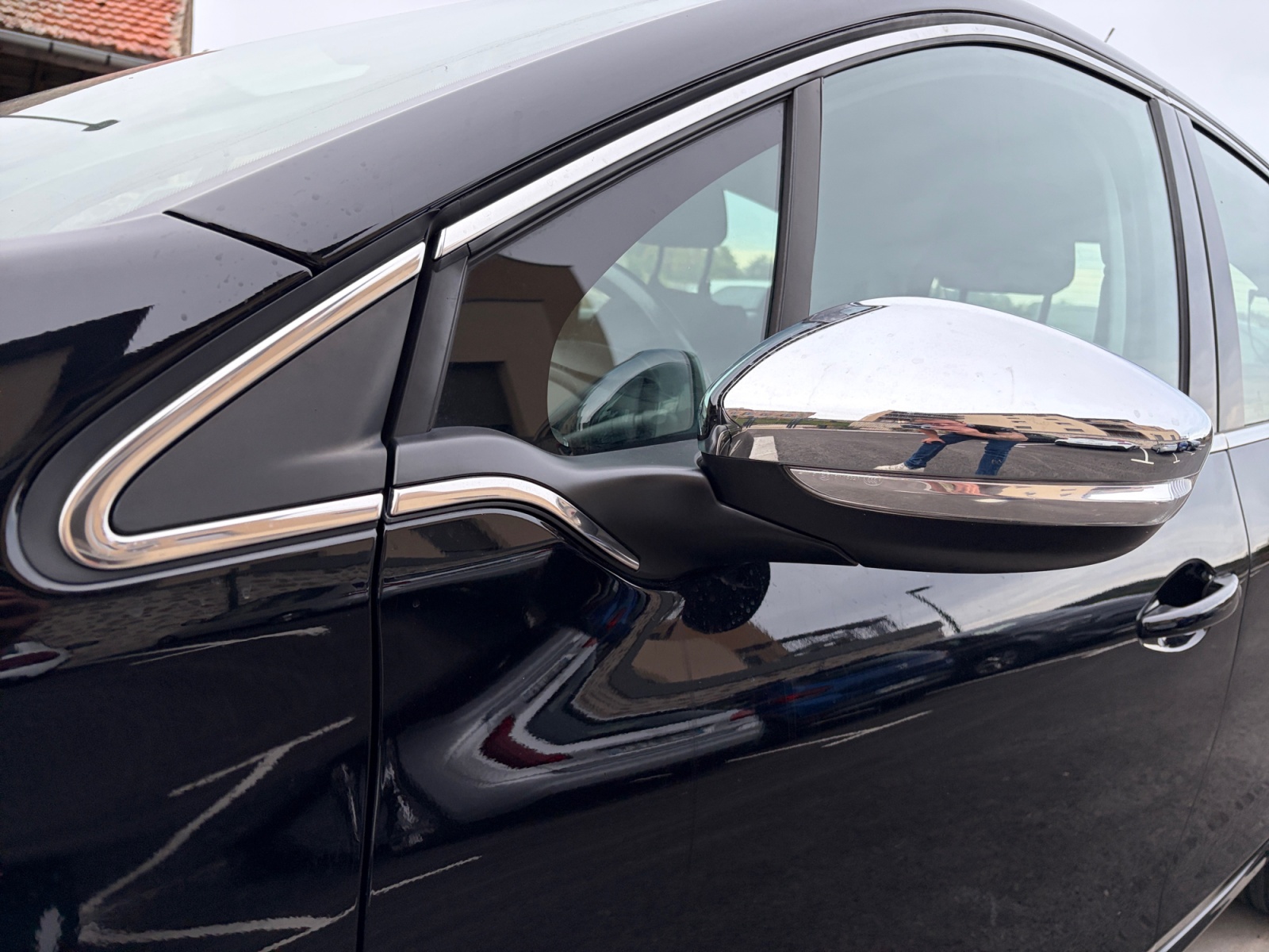 Peugeot 208 27