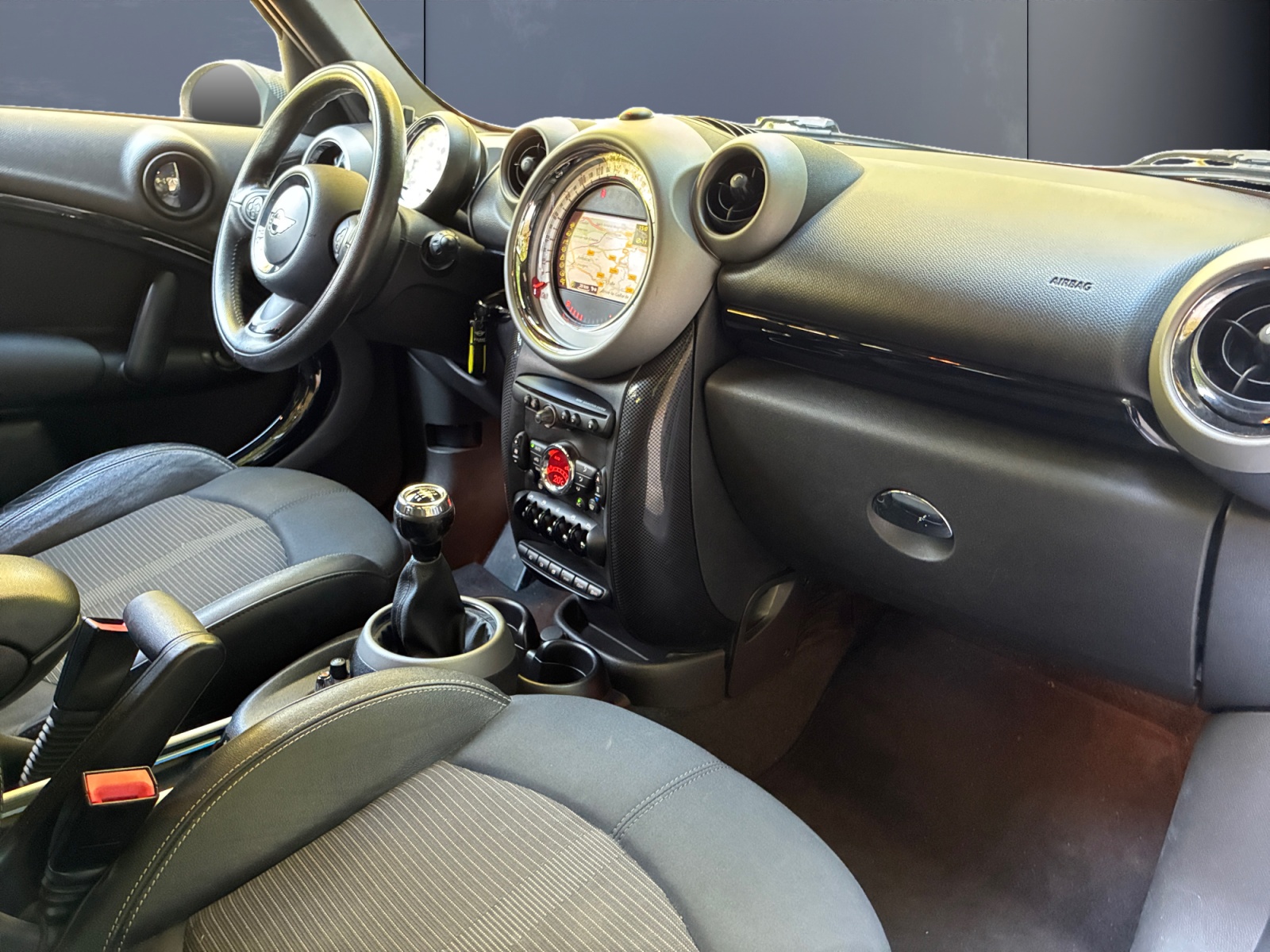 Mini Countryman 12