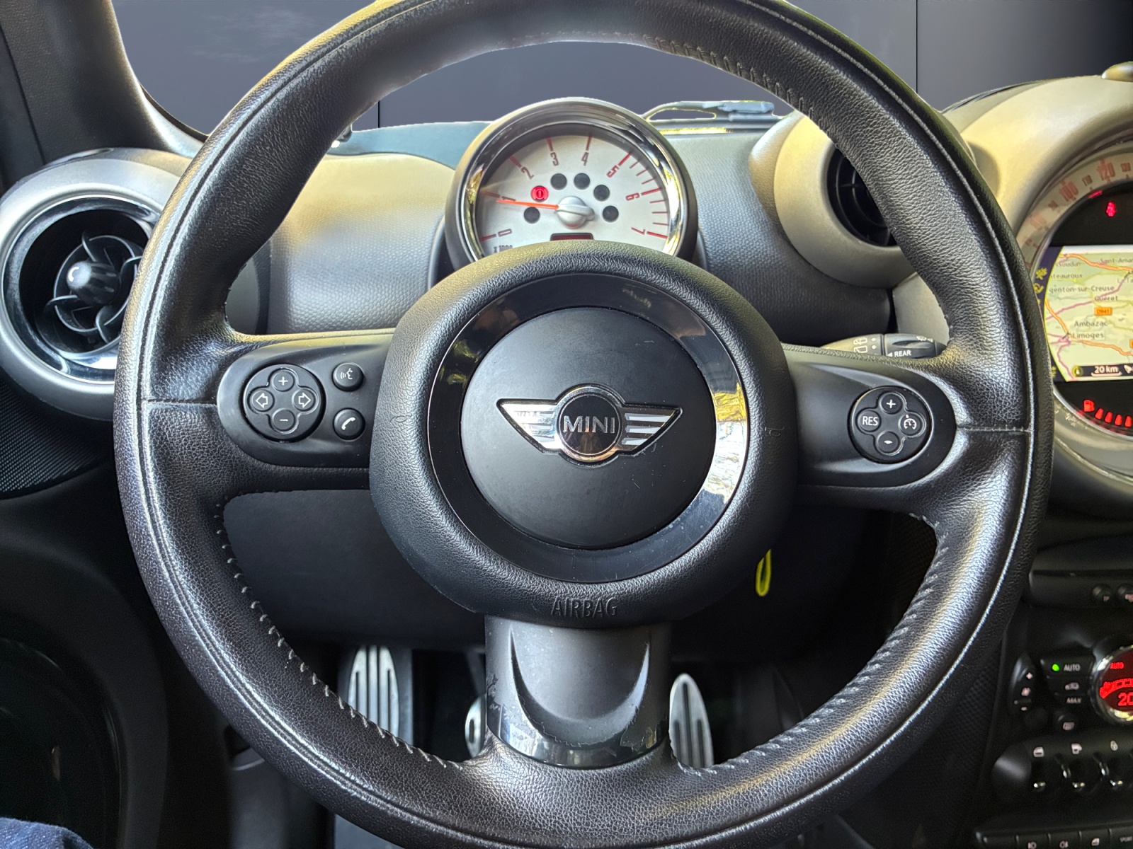 Mini Countryman 15