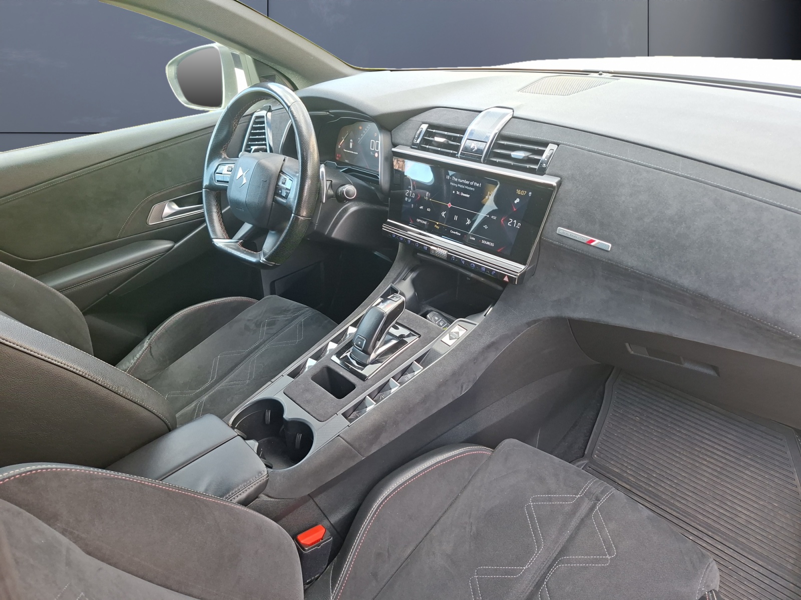 Ds Automobiles Ds 7 12