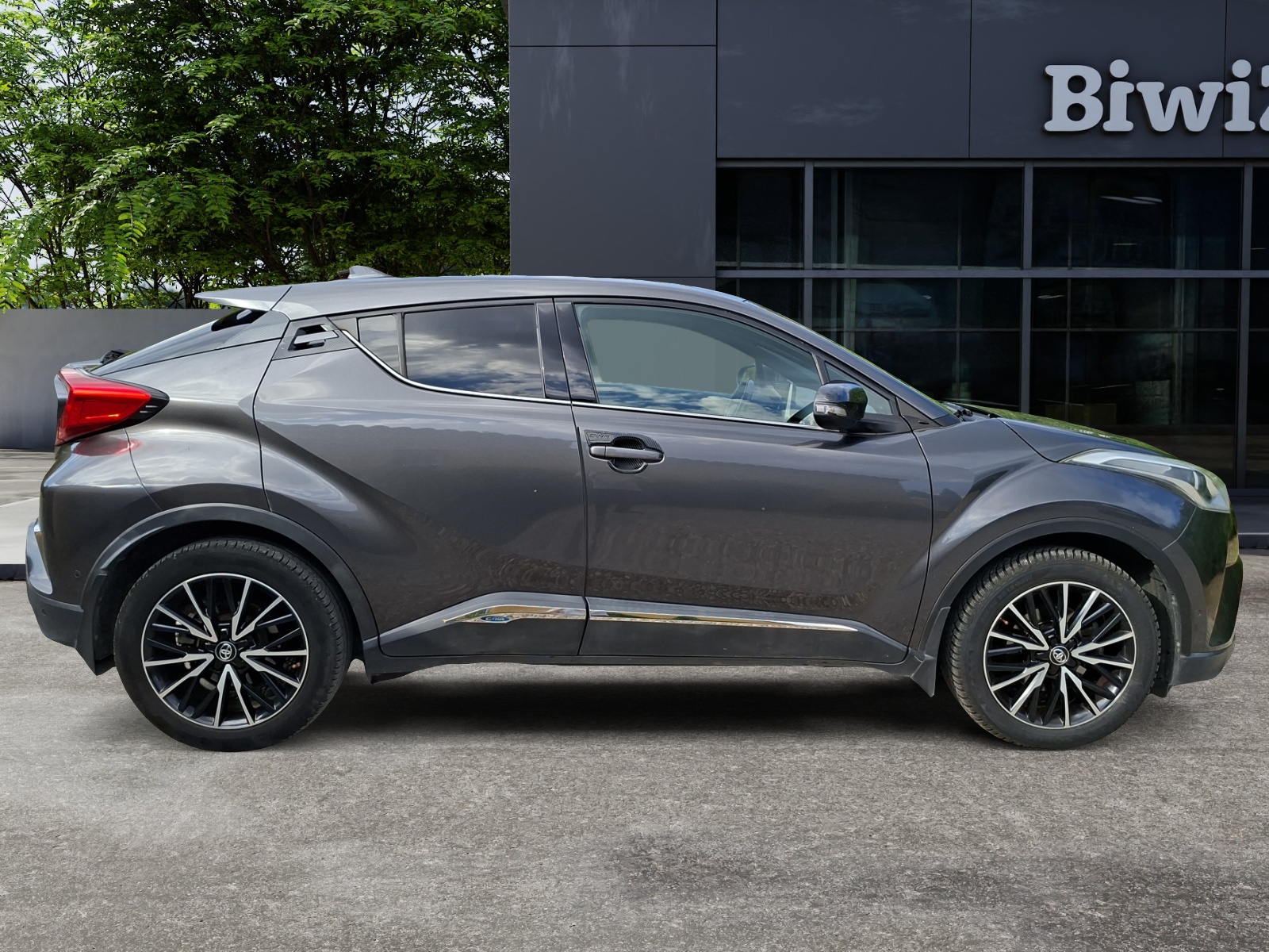 Toyota C-Hr 5