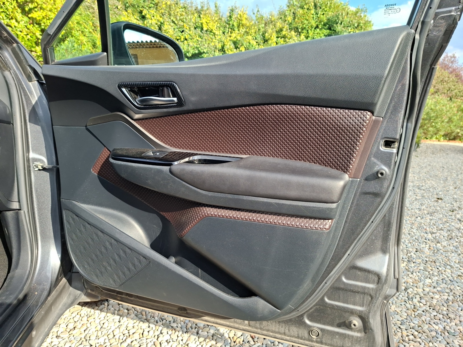 Toyota C-Hr 27