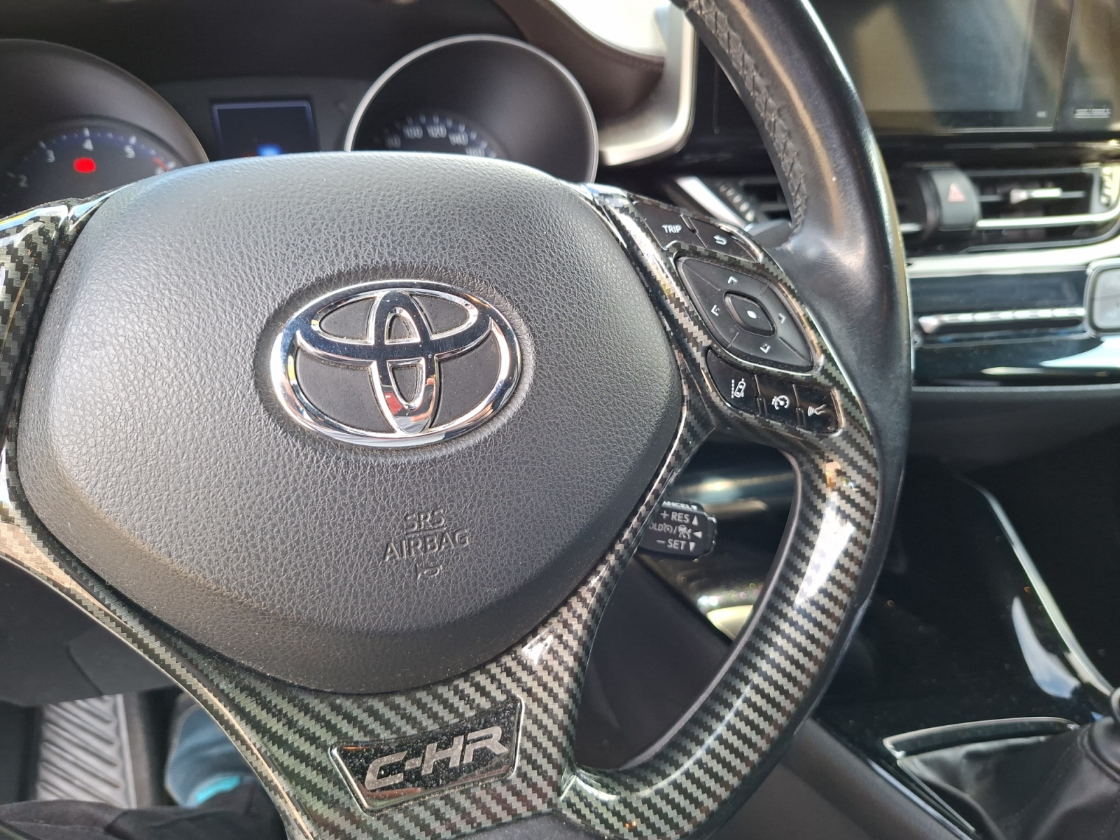 Toyota C-Hr 17