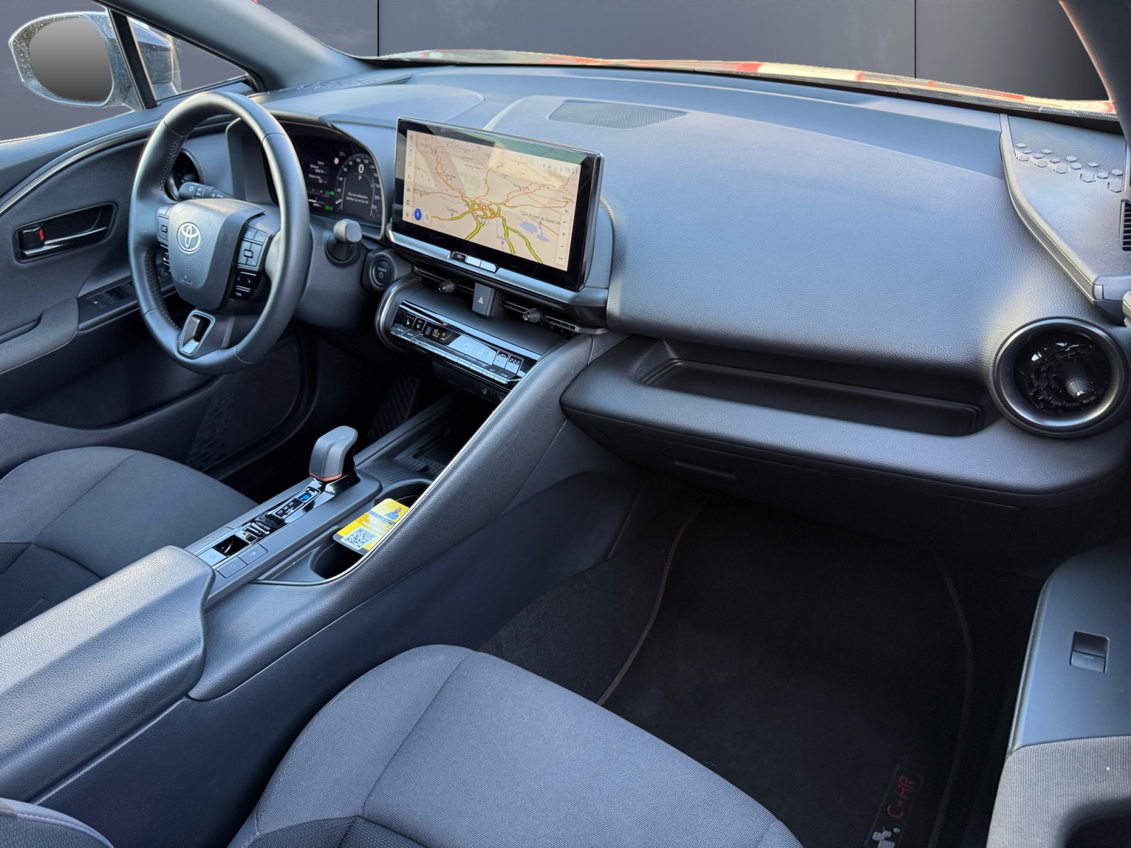 Toyota C-Hr 12