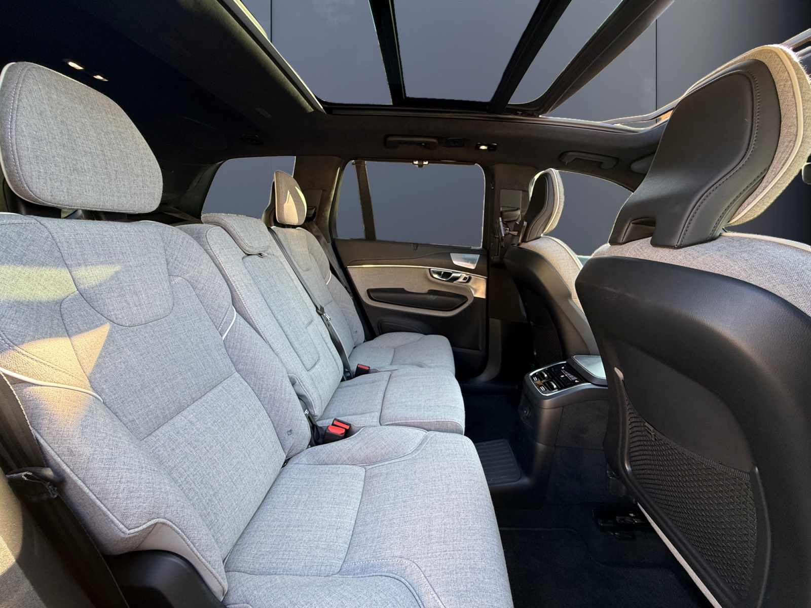 Volvo Xc90 11