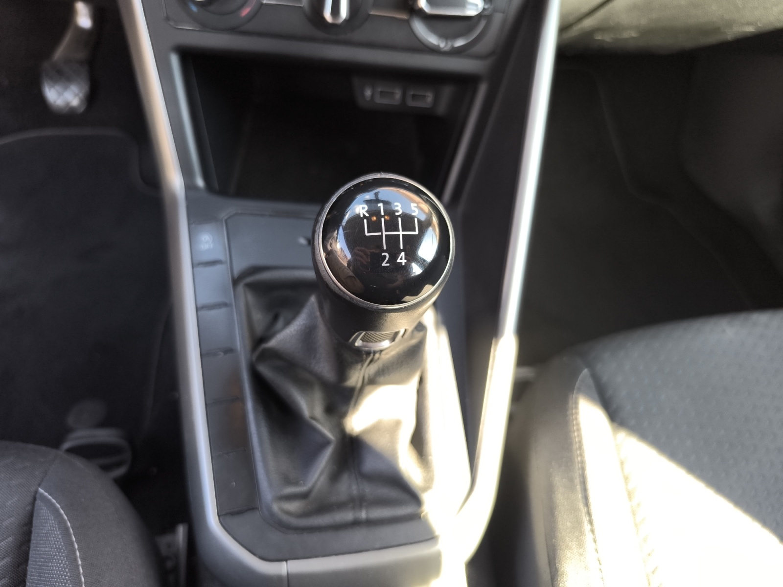 Volkswagen Polo 22