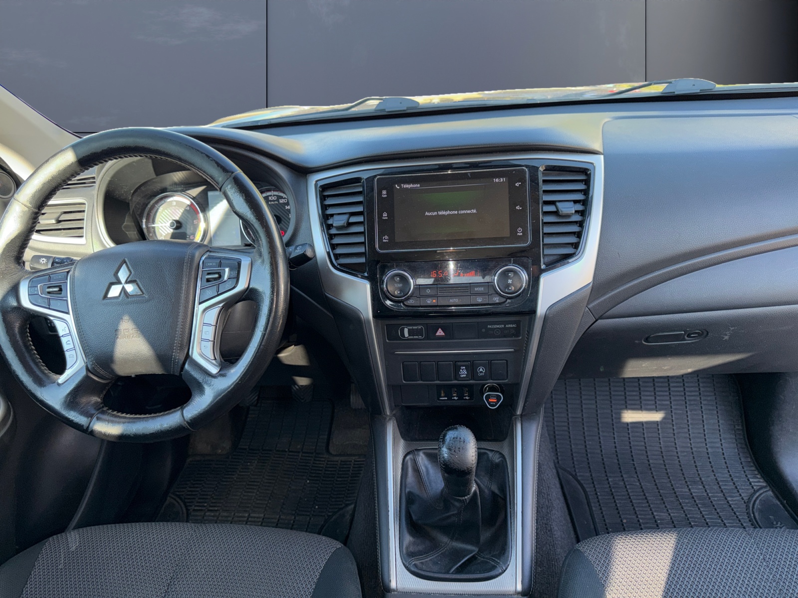 Mitsubishi L200 14